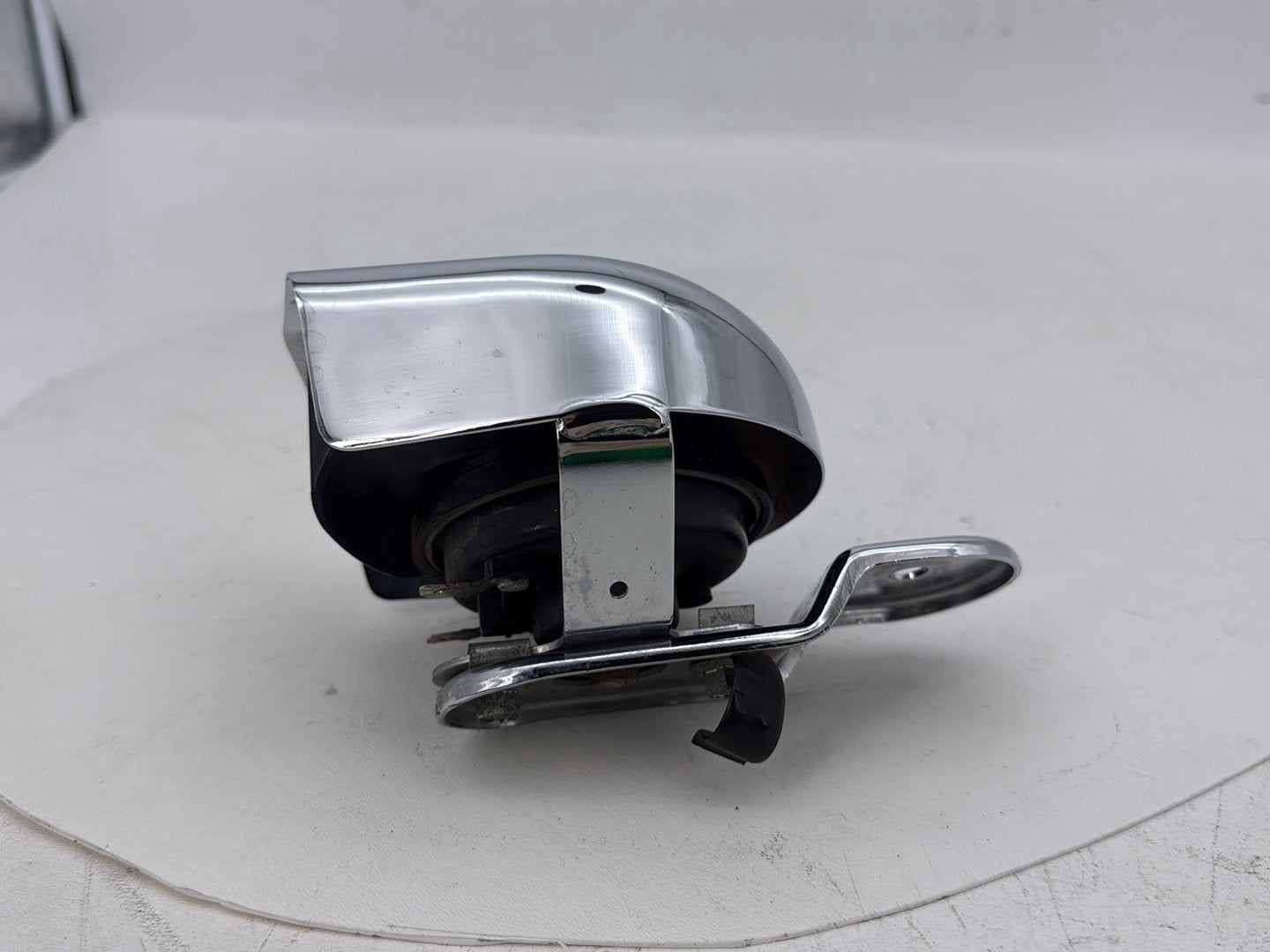 1999 - 2006 Harley-Davidson Touring CVO Screamin Eagle Road King Horn Signal Klaxon Chrome Cover 69012-93A