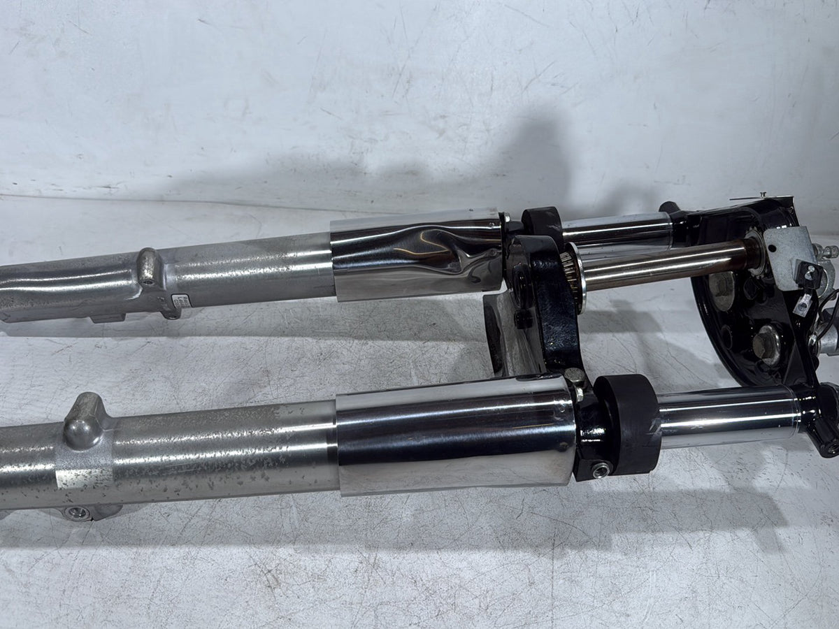 2007 Harley Electra Glide Touring OEM Front Triple Tree LH RH Fork Legs Sliders