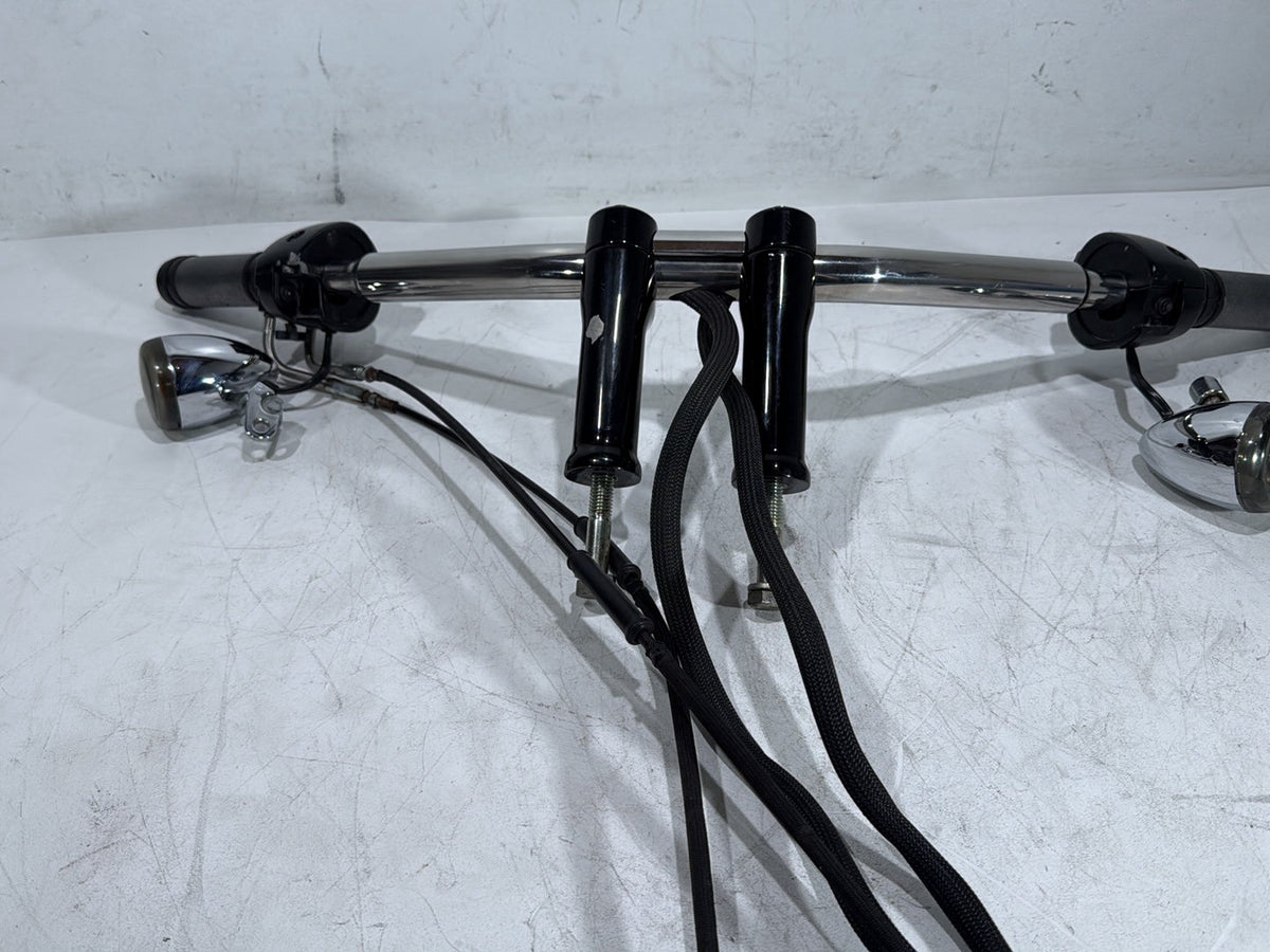 2008 Harley Dyna Fat Bob FXDF OEM Handlebars Left Right Switches Controls