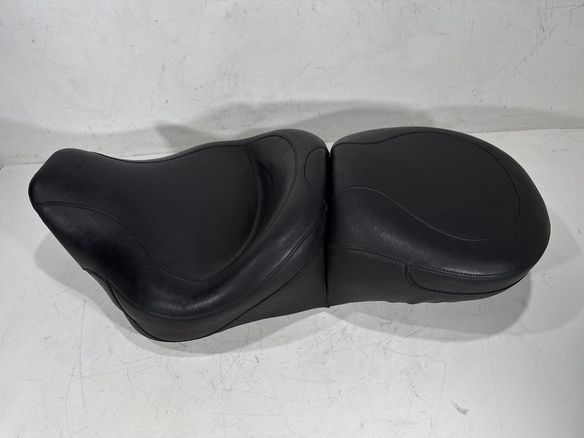 2006 Harley Road King Touring Custom Passenger Rider Driver Seat Saddle MUSTANG