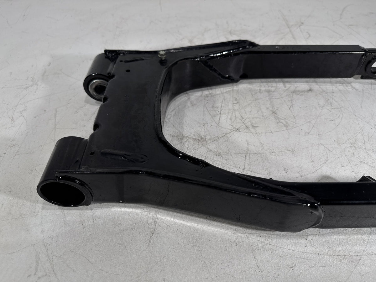 2007 Harley Electra Touring CVO Screamin Eagle OEM Rear Fork Swingarm Swing Arm