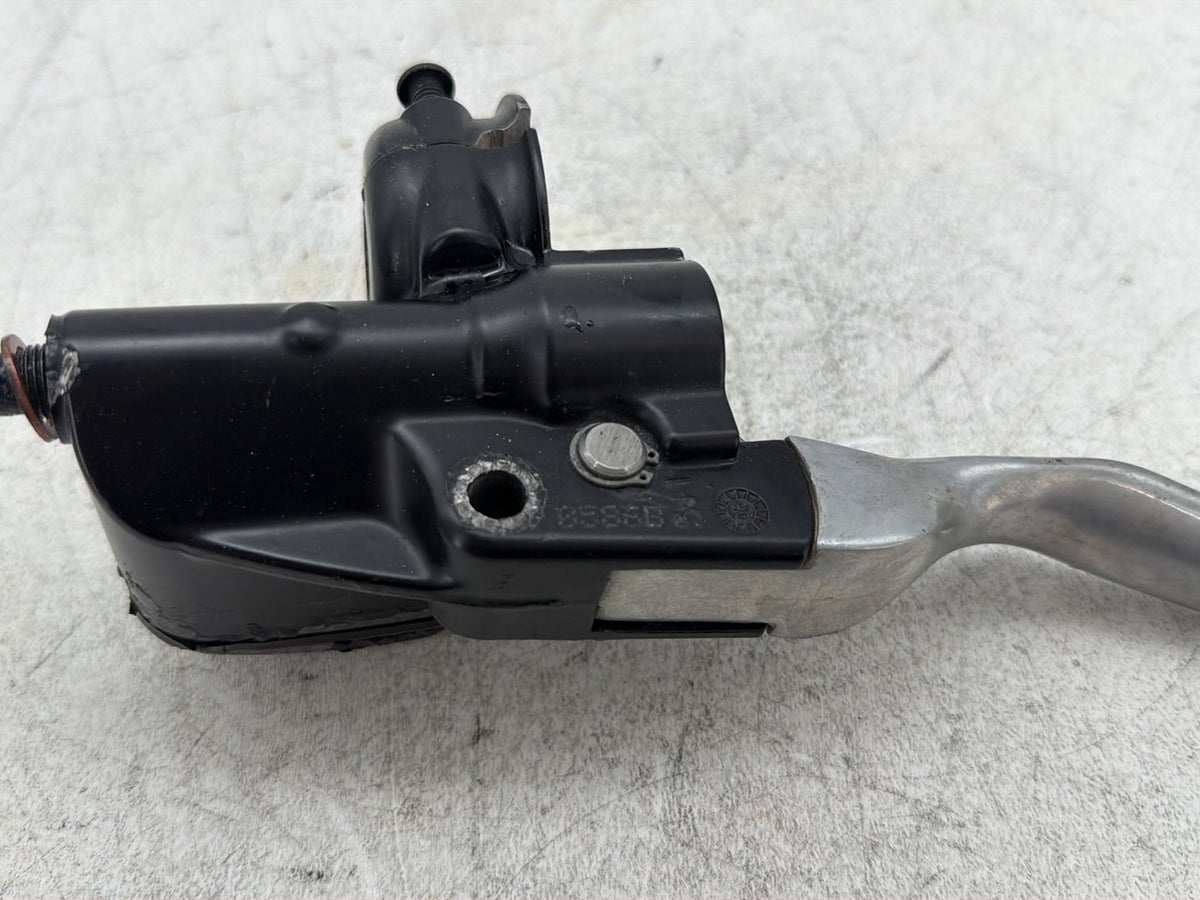 2006 Harley Dyna Super Glide FXDI OEM Front Right Brake Lever Master Cylinder