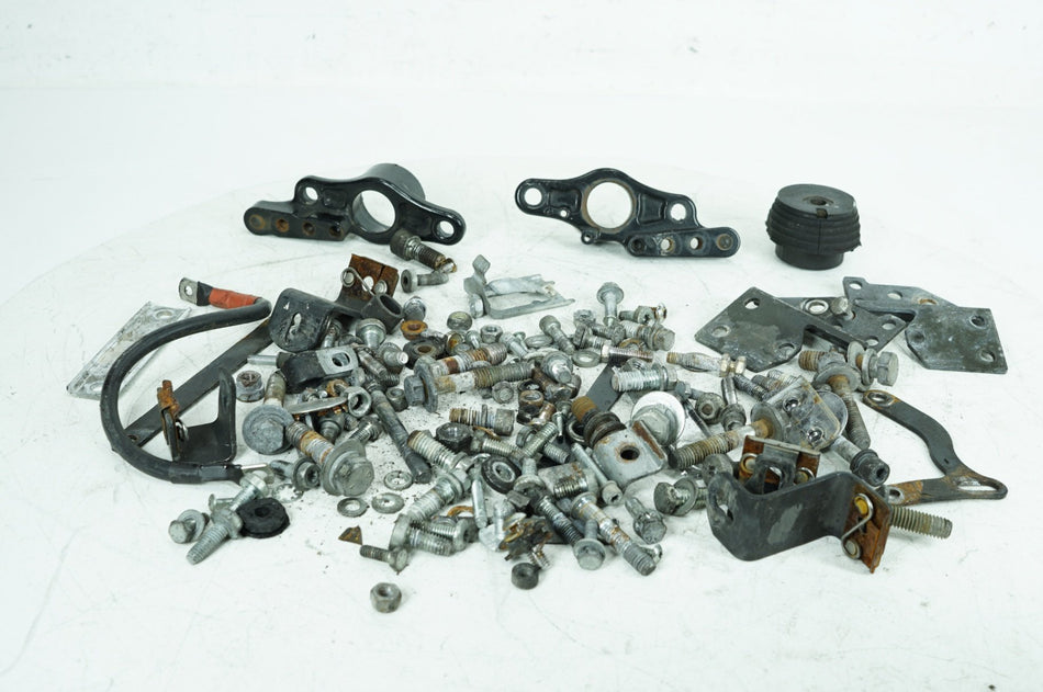 Hardware Bolts Nuts & Brackets, 2007, Harley-Davidson, Touring, Road King Classic, FLHRCI