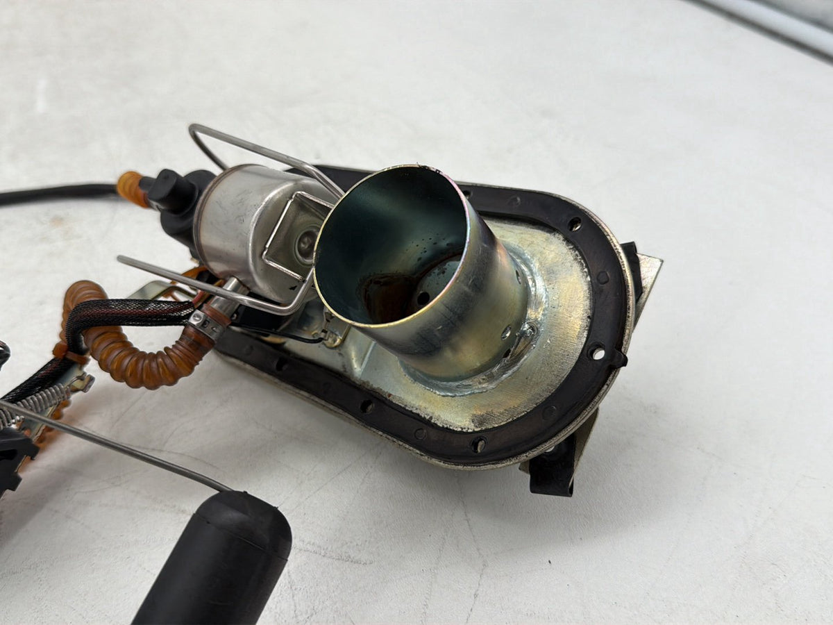 07 Harley Electra Glide Touring Ultra OEM Fuel Pump Gas Gasoline Petrol Sending