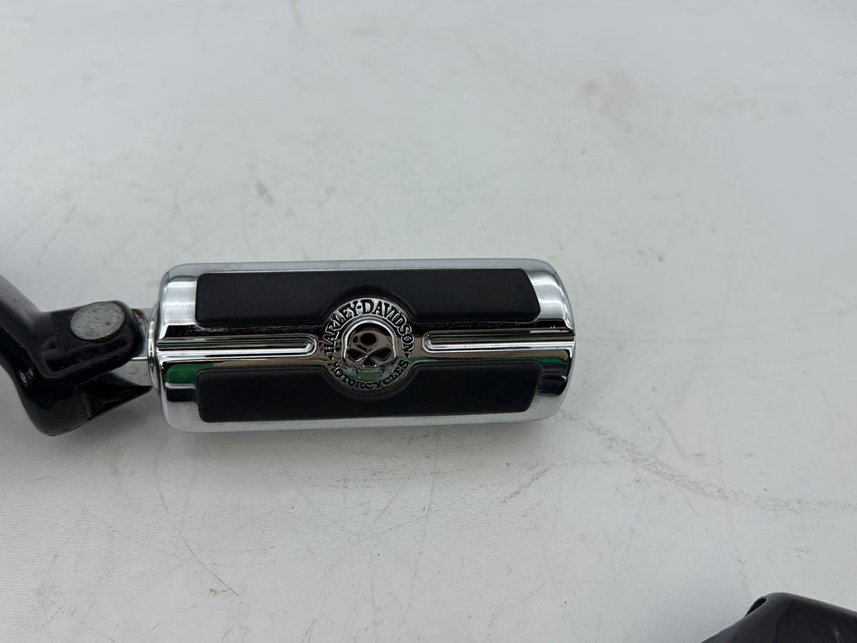 09 Harley Sportster XL1200C 1200 Passenger Left & Right Foot Pegs Willie G Skull