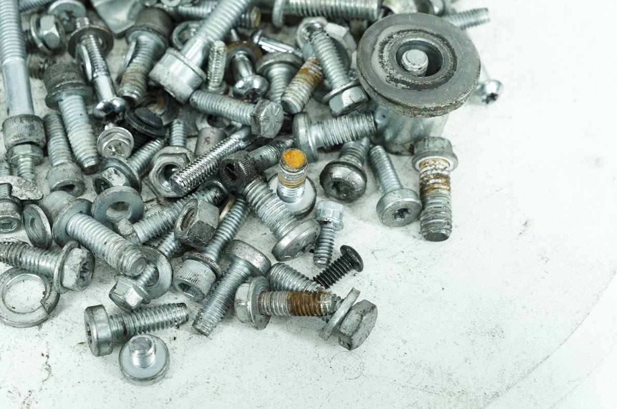 2013 Harley-Davidson Touring FLHX - Hardware Bolts Nuts & Brackets