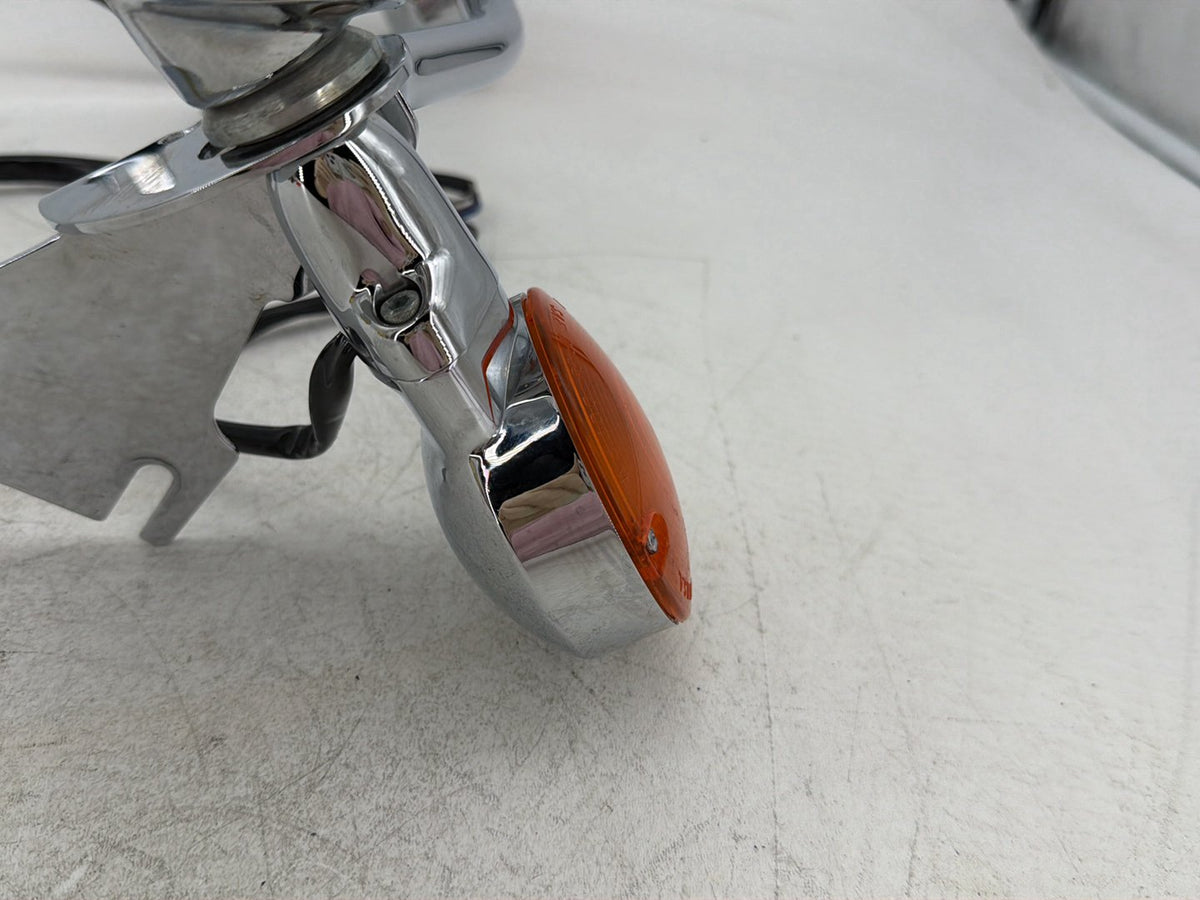 2003 Harley Electra Glide Touring OEM Front Turn Signal Indicators Aux Light Bar