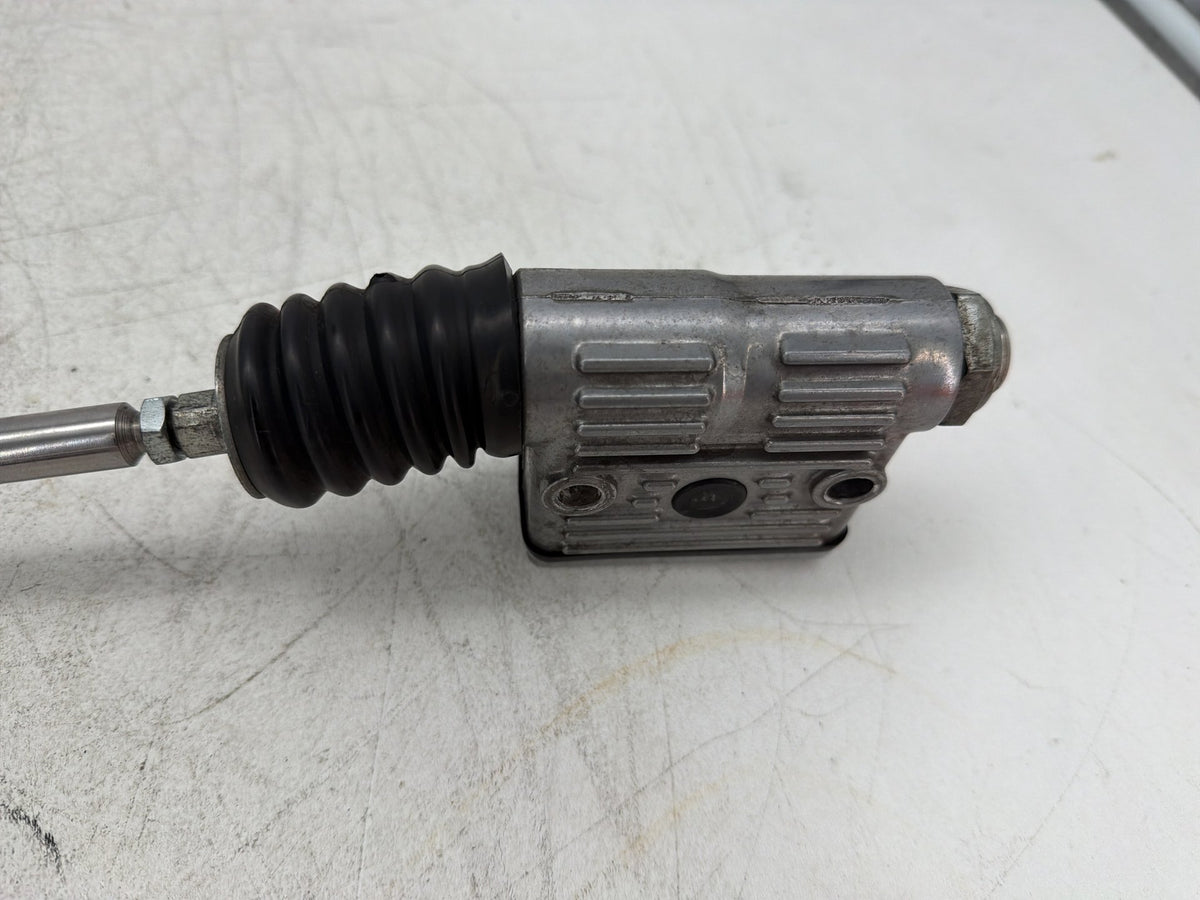 00 Harley Sportster 1200 Custom XL1200C OEM Rear Brake Master Cylinder Reservoir