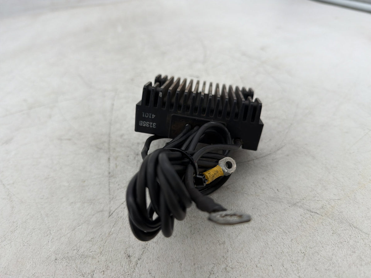 2002 Harley Dyna Wide Glide FXDWG OEM Voltage Regulator Rectifier 74631-04
