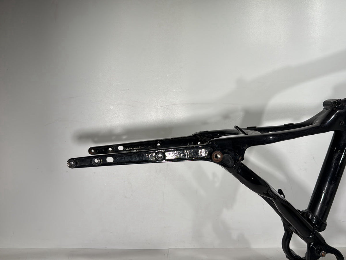 2009 Harley Sportster XL1200 L 1200 Low OEM Body Main Frame Chassis CLN CLR