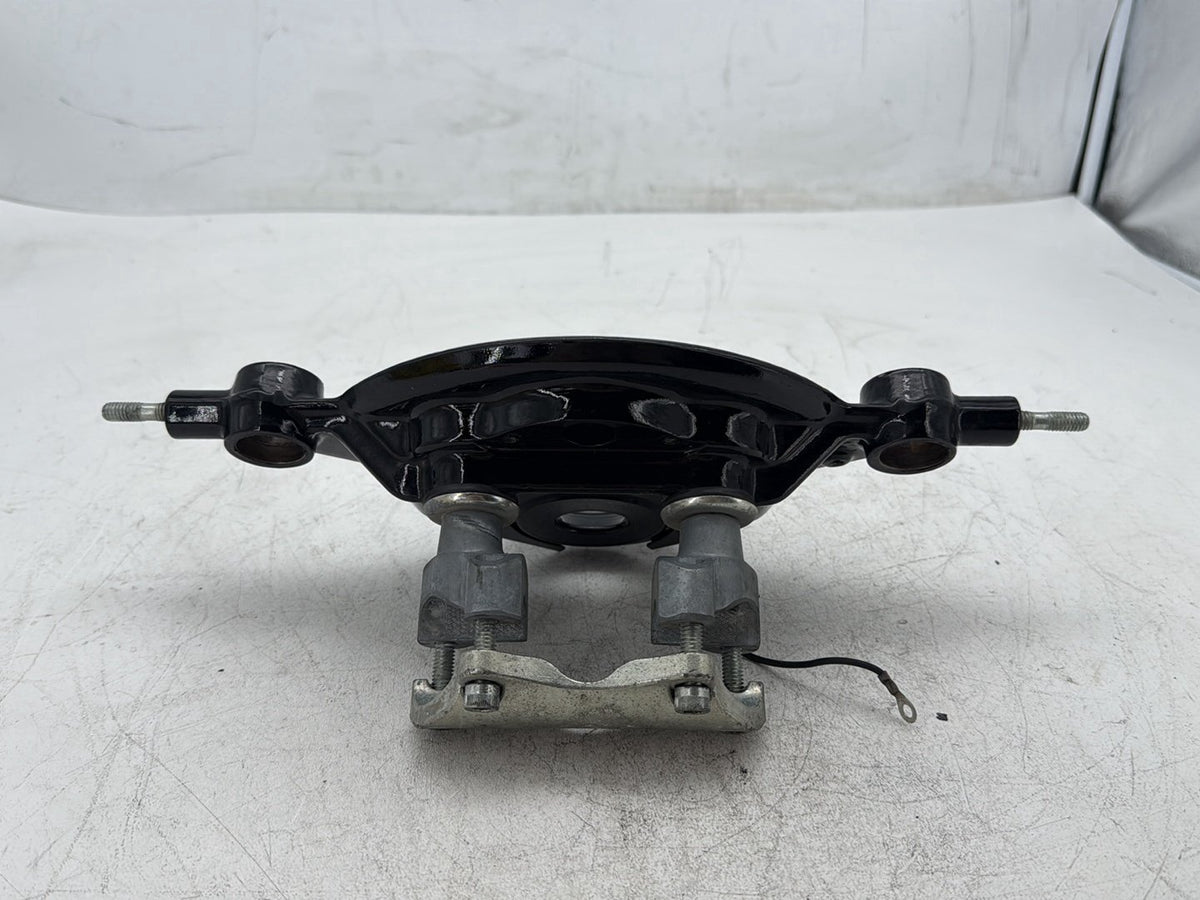 2010 Harley Road King Touring Classic OEM Front Fork Upper Triple Tree Clamps