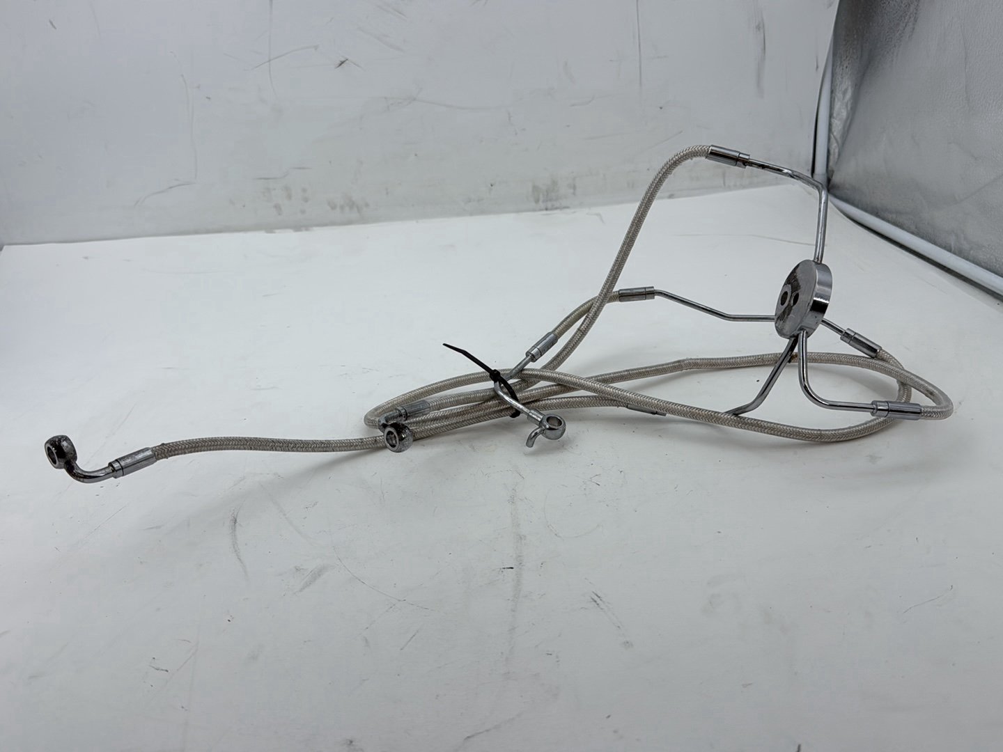 2011 Harley Road King Touring FLHRC Classic OEM Front Brake Hose Line Pipe ABS