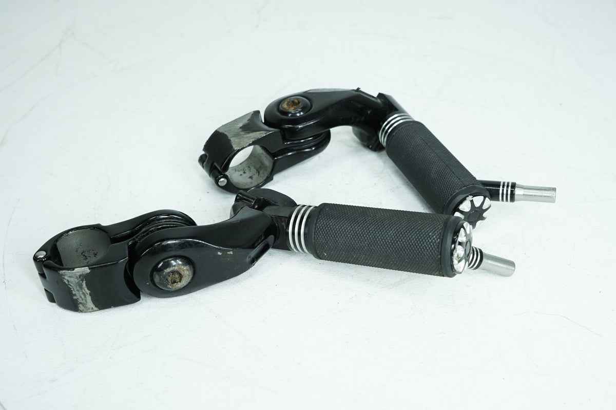 Front Right Left Highway Foot Pegs, Highway Foot Pegs, 2024, Harley-Davidson, Softail, Standard, FXST