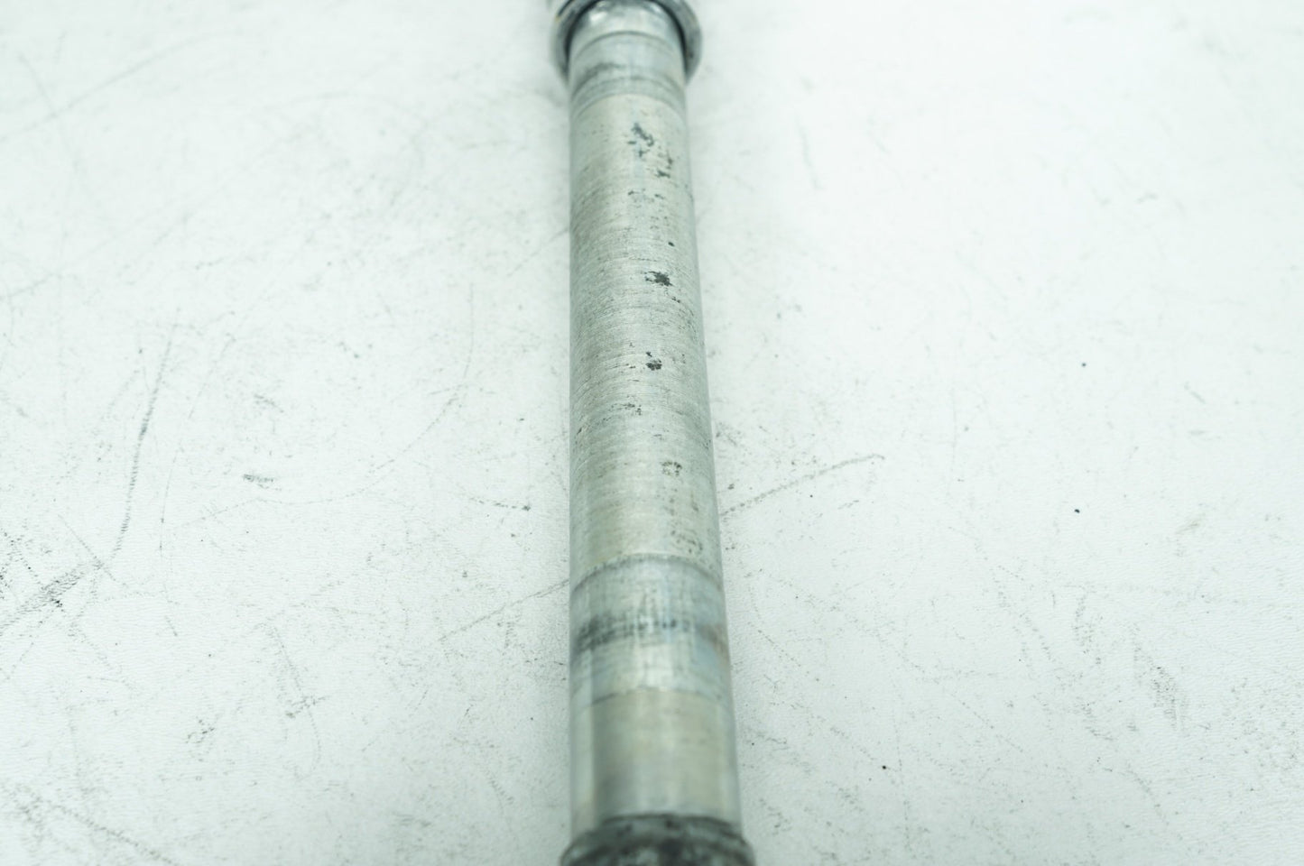 1999 - 2006 Harley-Davidson Touring Road King Classic Front Wheel Axle Bolt Shaft 43364-00