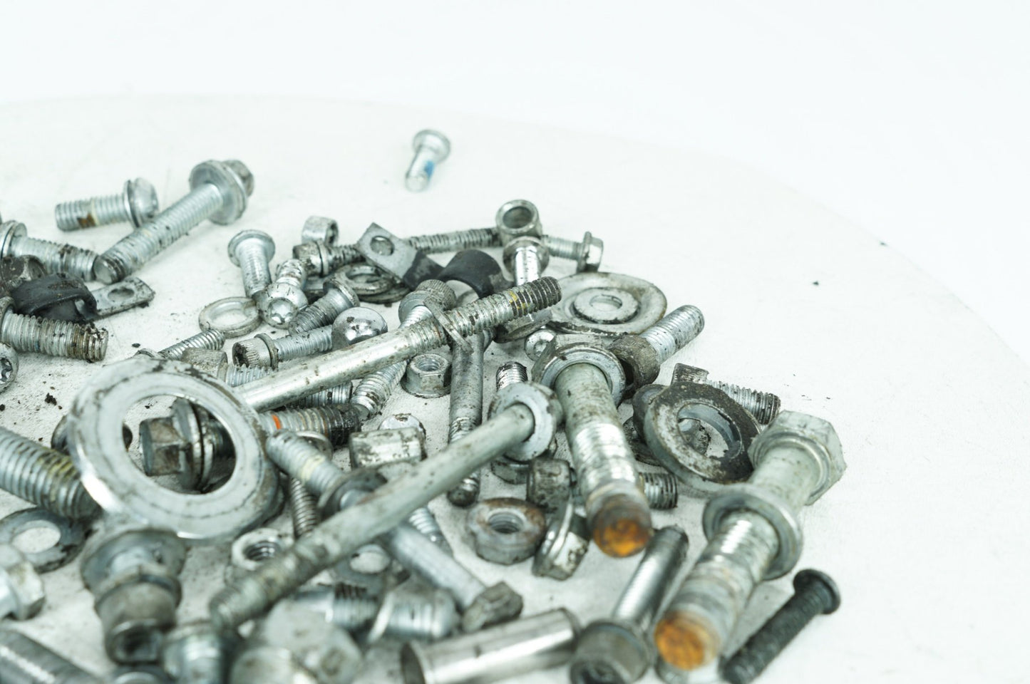 2007 - 2017 Harley-Davidson Dyna Street Bob Hardware Bolts Nuts & Brackets
