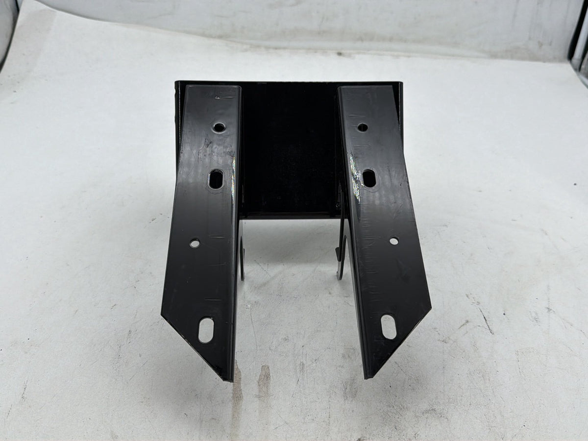 2011 Harley Road Glide Touring FLTRX OEM Inner Fairing Mount Support Bracket