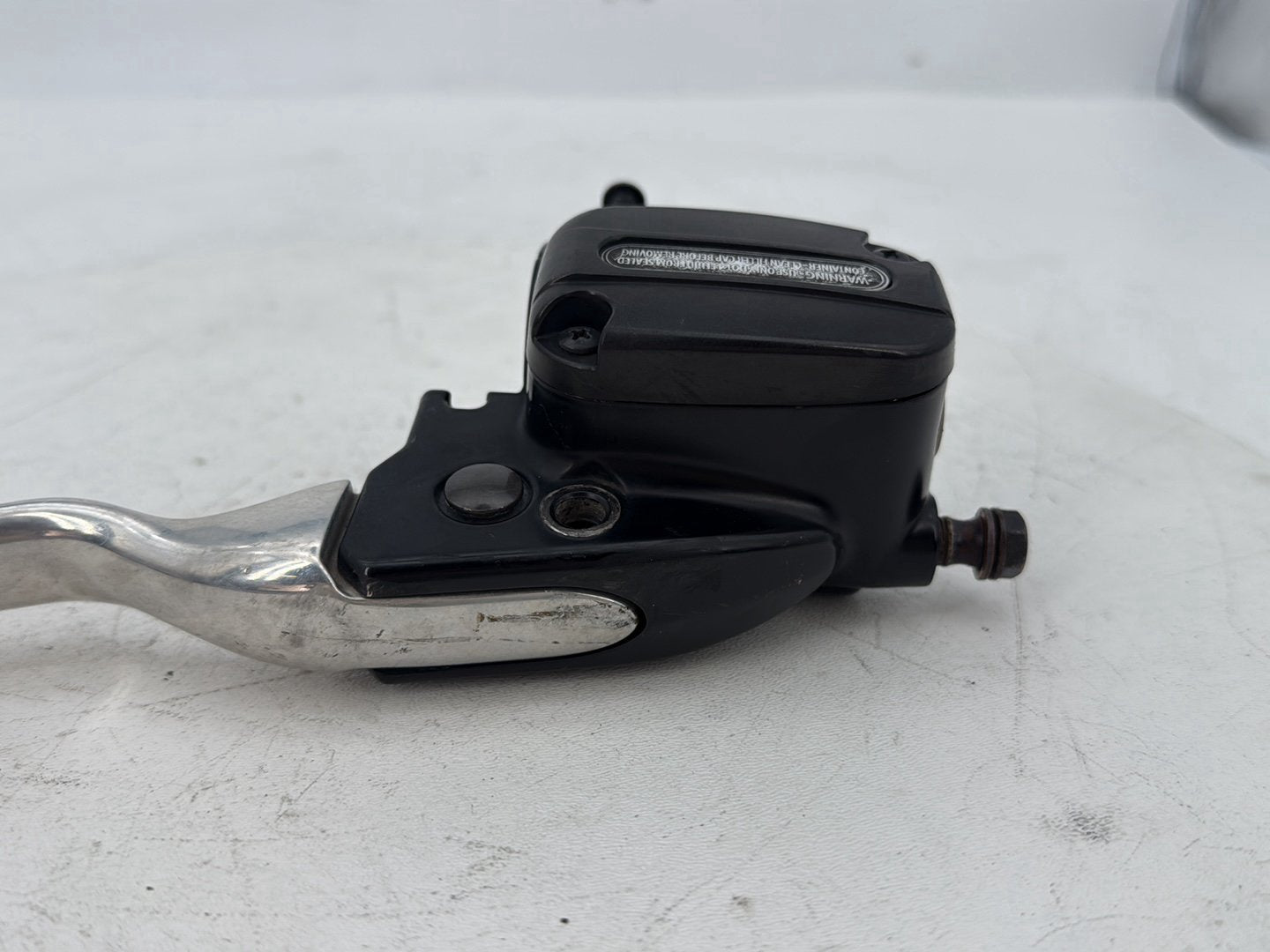 2008 - 2016 Harley-Davidson Touring Electra Glide Ultra Front Right Brake Lever Master Cylinder 44551-08C