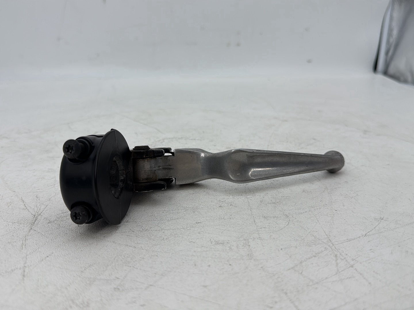 1999 - 2006 Harley-Davidson Touring Electra Glide Ultra Front Left Hand Clutch Control Lever 38608-96