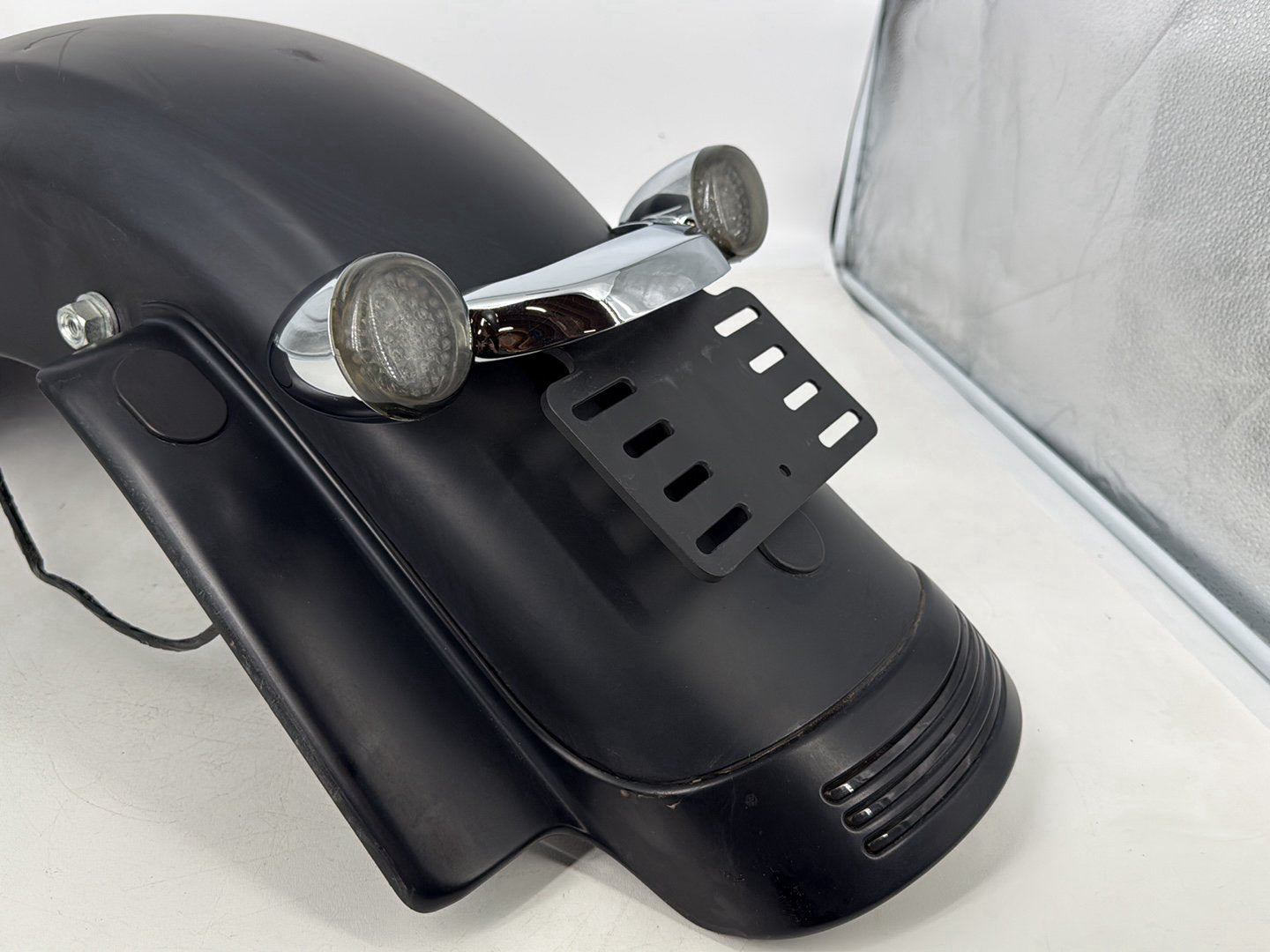 2008 - 2016 Harley-Davidson Touring Street Glide Rear Wheel Fender & Turn Signals Bar 59731-09