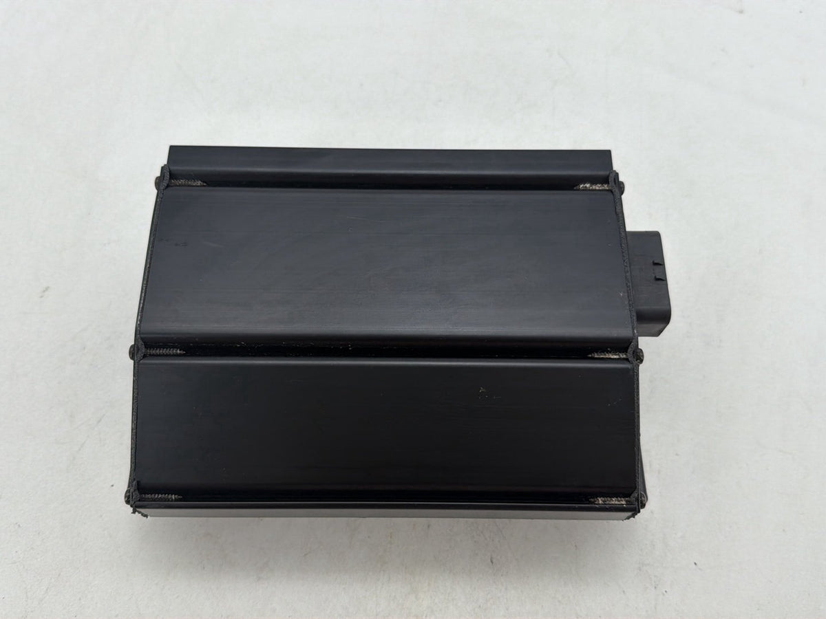 2010 Harley Street Glide Touring FLHX OEM Radio Stereo Audio Sound Amplifier Amp