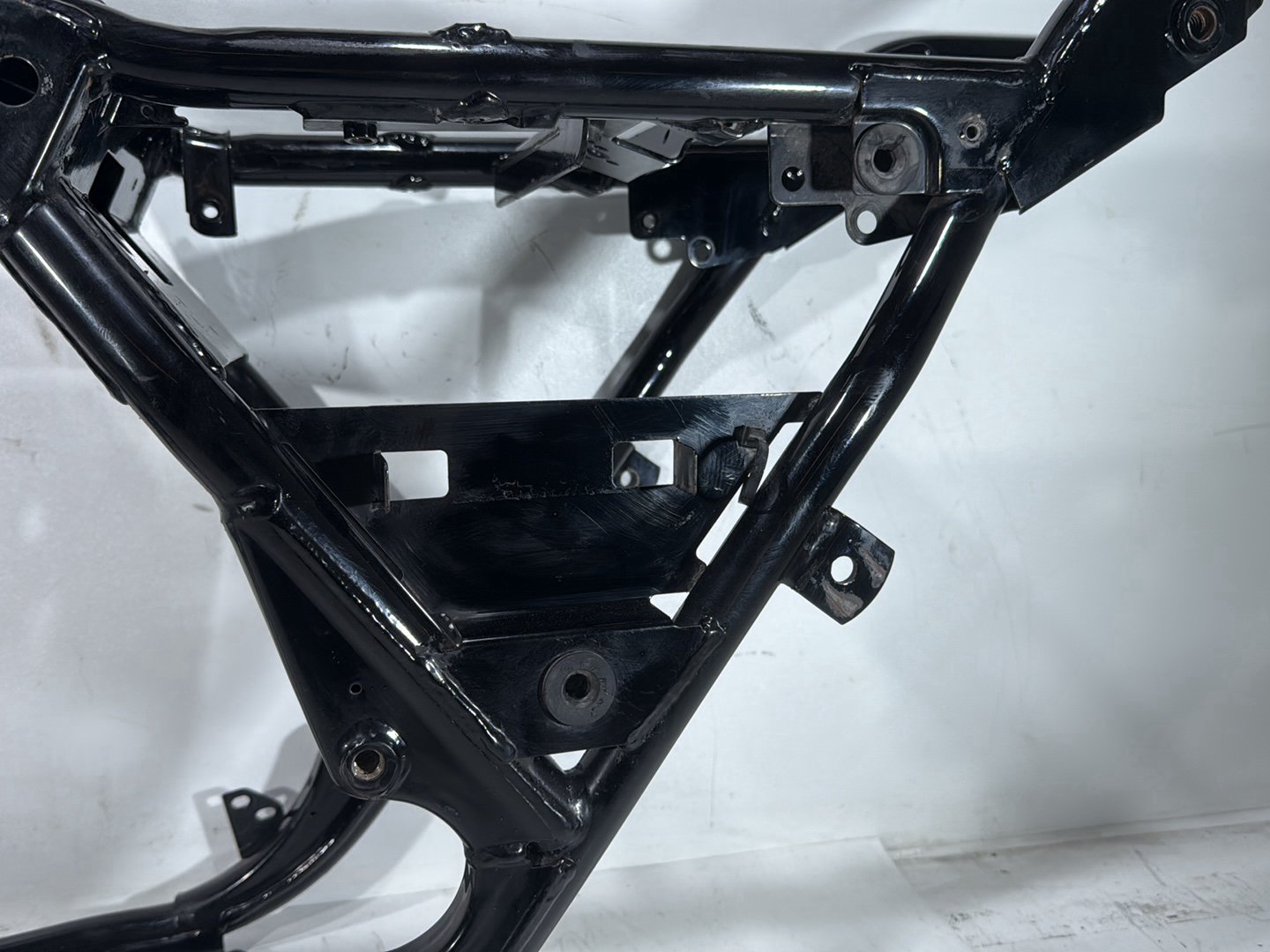 2007 Harley Street Glide Touring FLHX OEM Body Main Frame Chassis SLVG