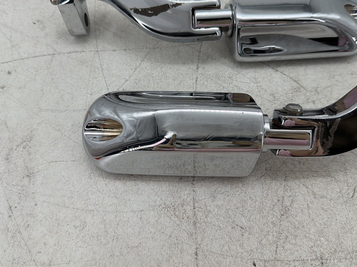 2009 Harley Road Glide Touring FLTR OEM Passenger Left & Right Foot Pegs