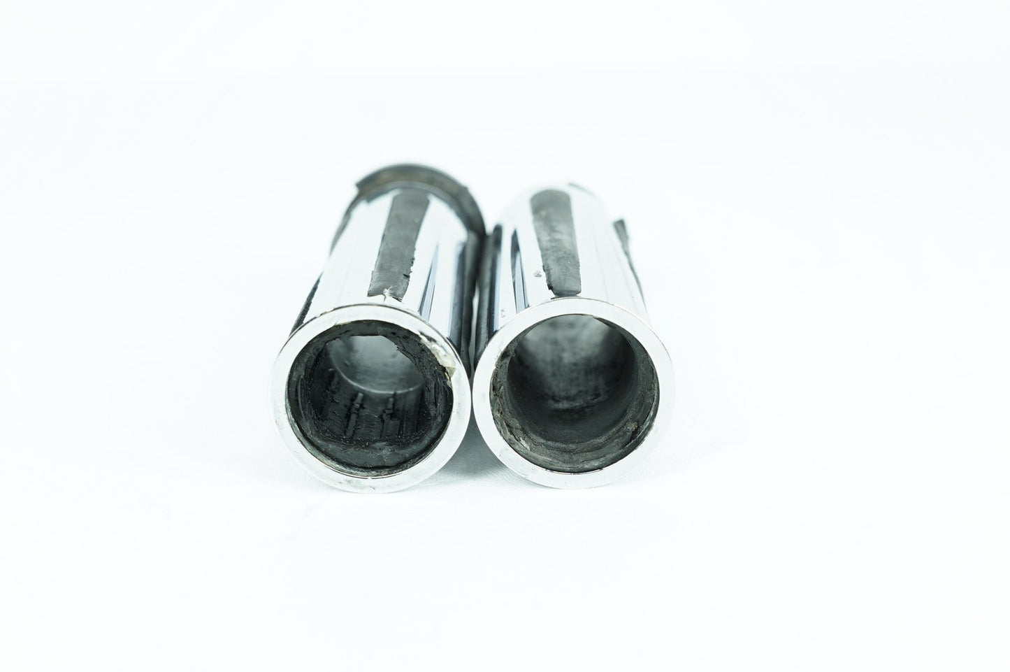 2004 - 2013 Harley-Davidson Sportster Base 883 Front Left Right Handgrip Hand Grips 56667-04