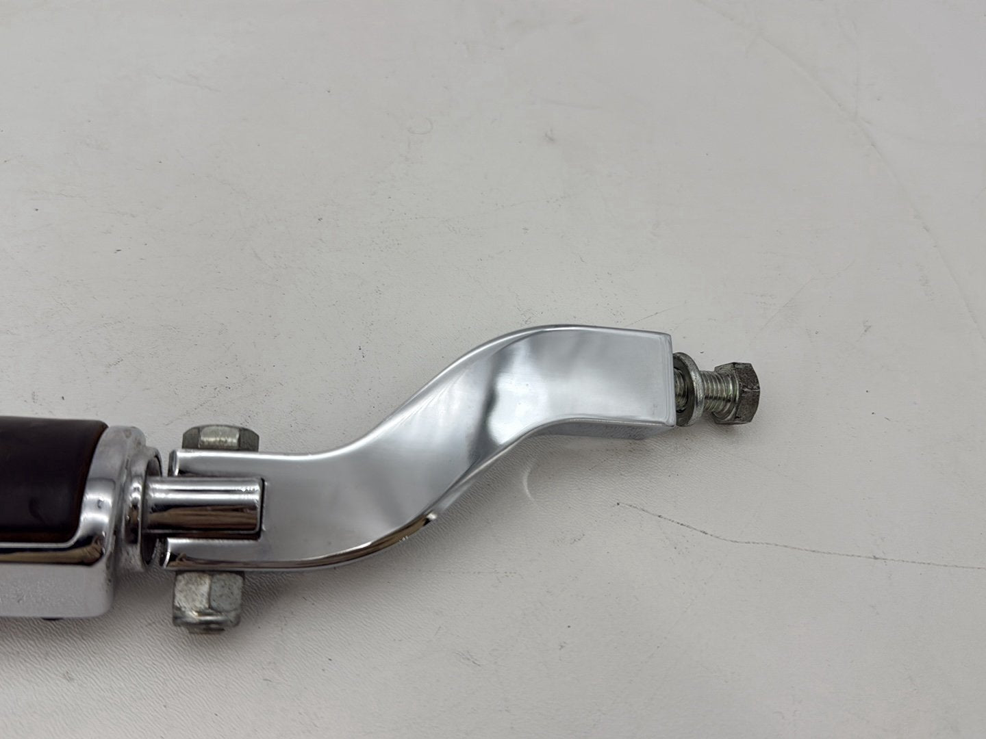 1999 - 2006 Harley-Davidson Dyna Low Rider Rear Passenger 1 Foot Peg Step Rest 49165-02