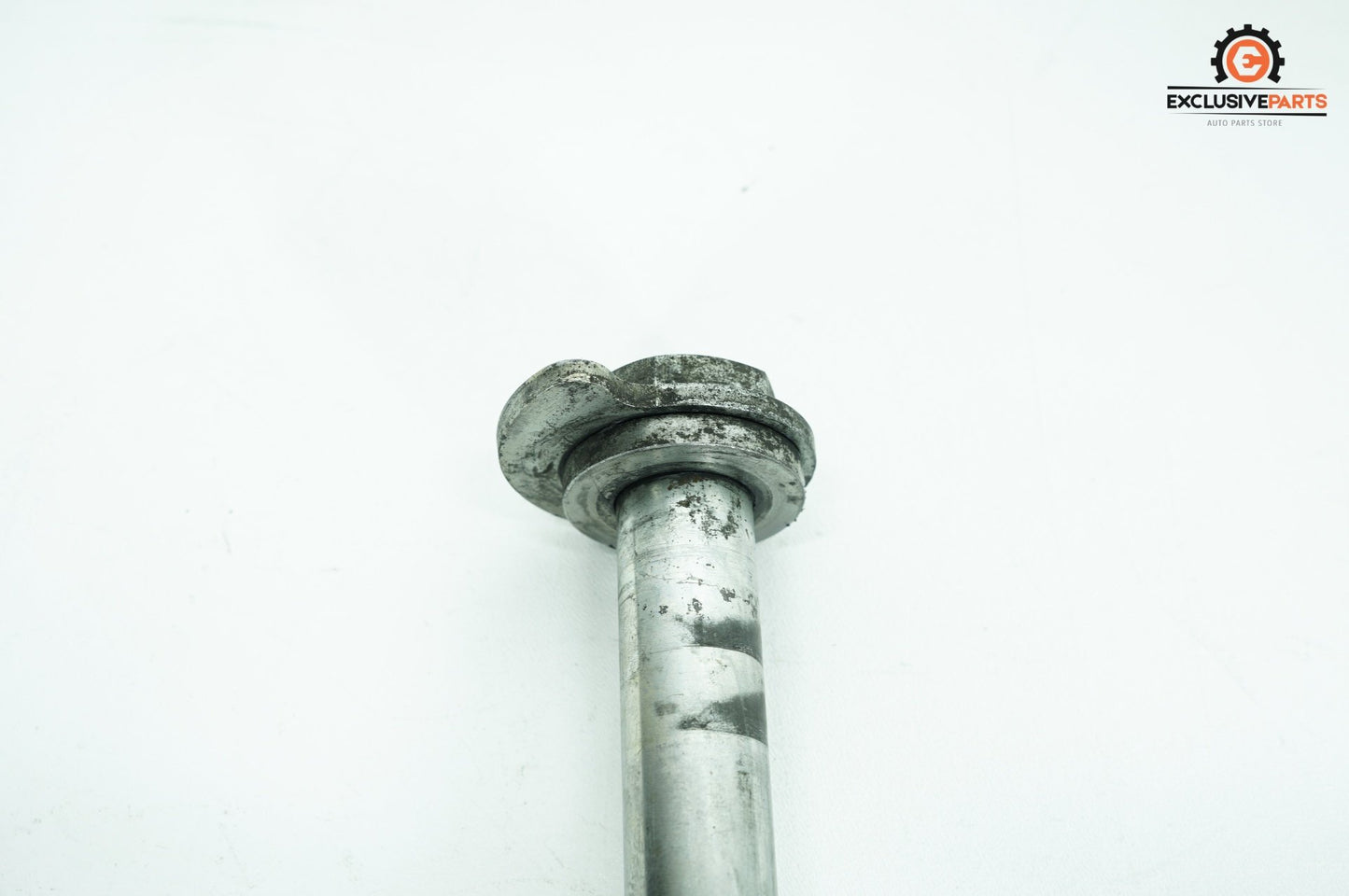 2007 - 2016 Harley-Davidson Touring Street Glide Rear Wheel Axle Bolt Shaft 41056-09