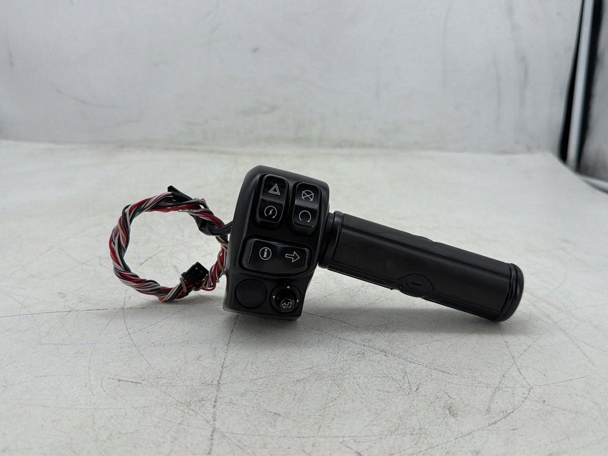 2018 Harley Road Glide Touring FLTRXS OEM Right Engine Start Kill Switches Controls