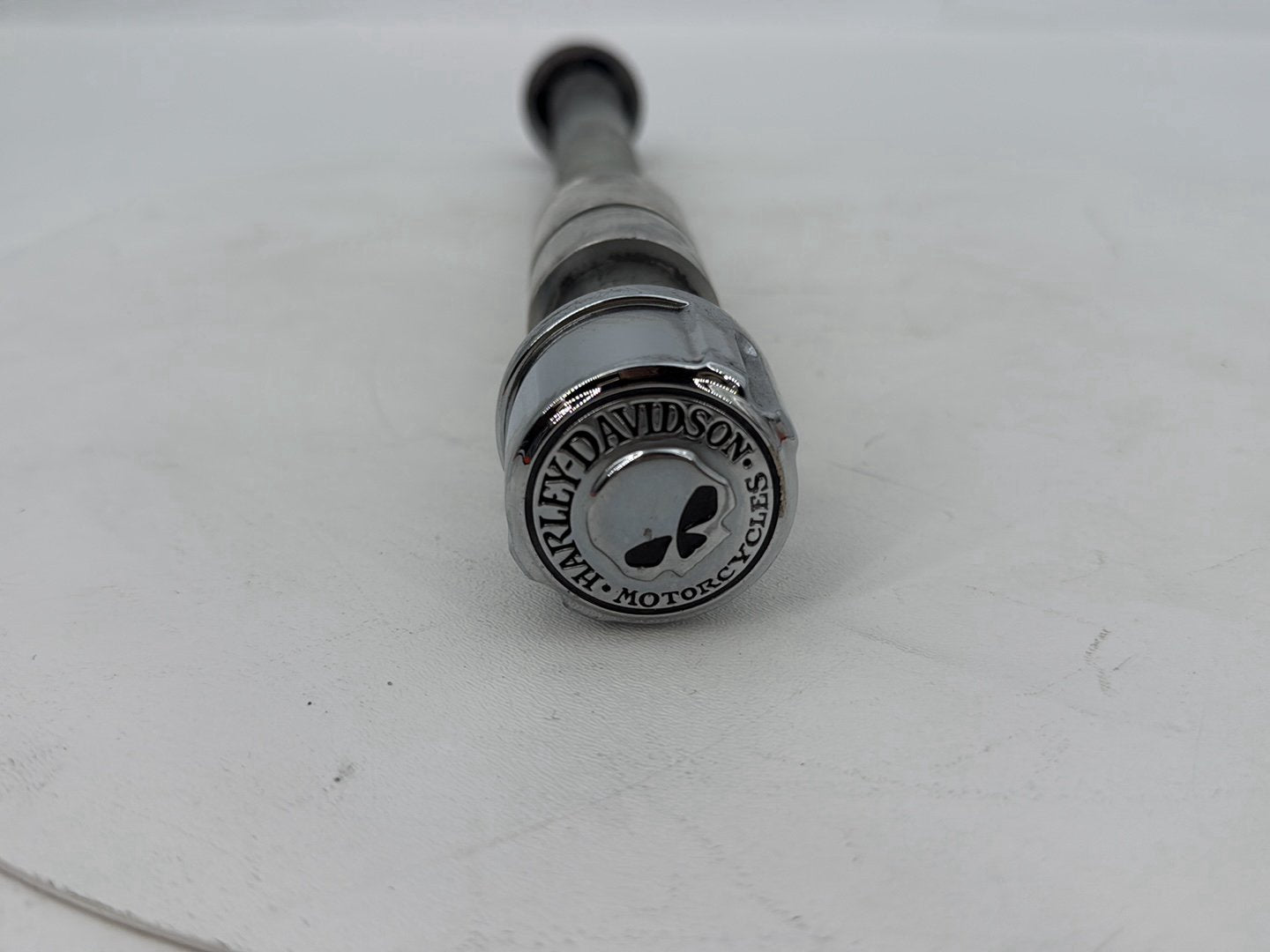 2007 - 2017 Harley-Davidson Dyna Wide Glide Front Wheel Axle Bolt Shaft 41547-07A