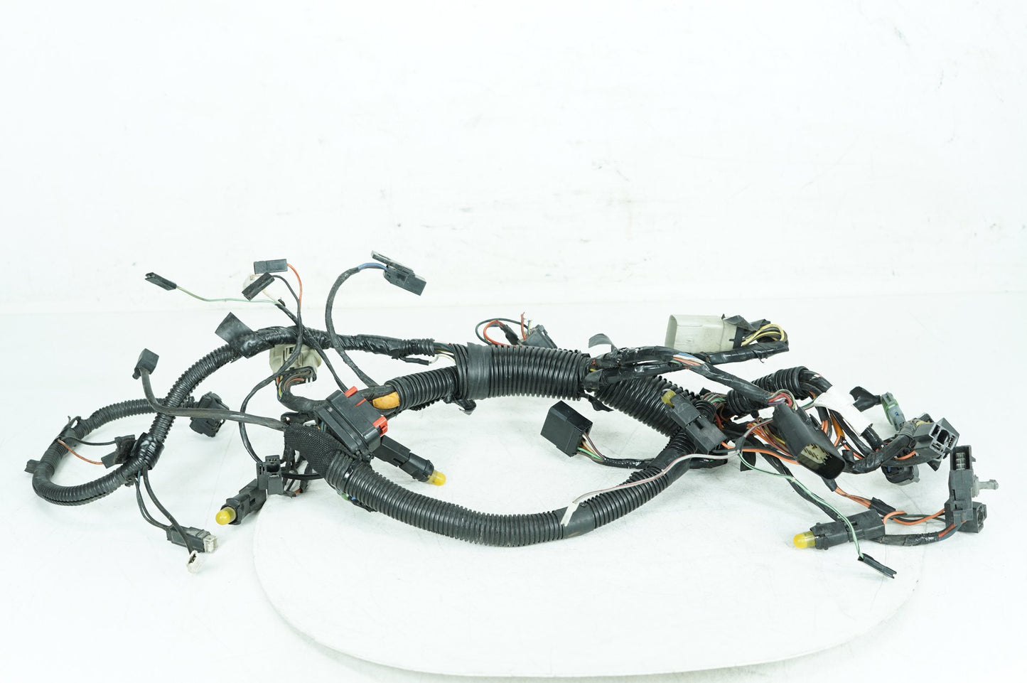 2007 - 2012 Harley-Davidson Touring Street Glide Front Sub Wiring Harness Loom Interconnect  	70232-08