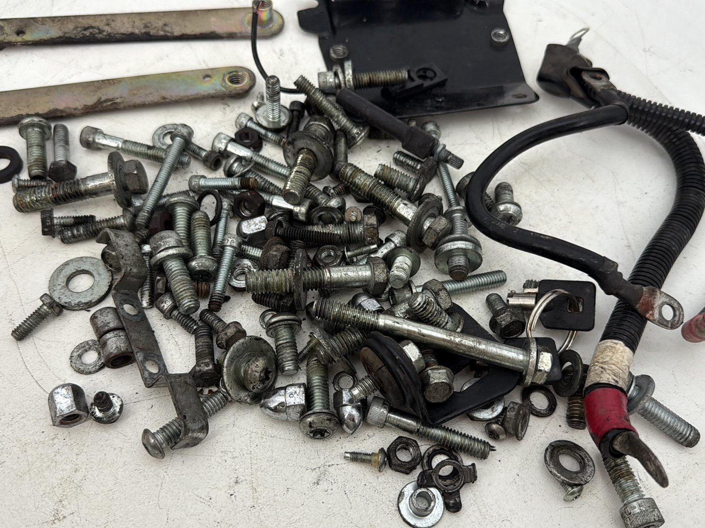 2005 Harley Heritage Softail Classic FLSTCI OEM Hardware Bolts Nuts & Brackets