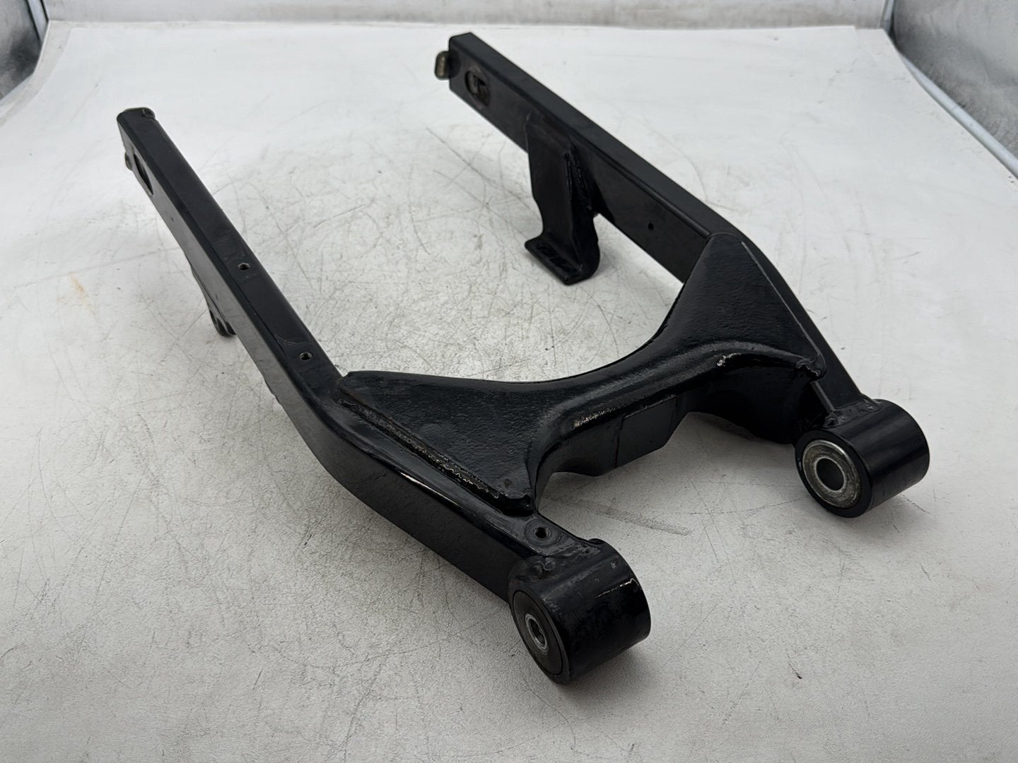 2003 Harley Dyna Wide Glide FXDWG OEM Rear Fork Swingarm Swing Arm