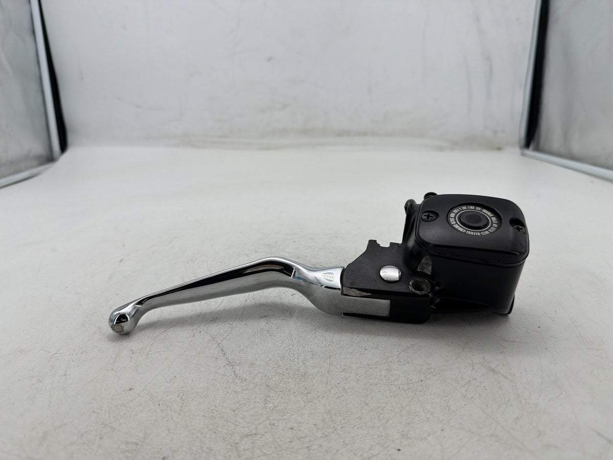 2001 Harley Softail Standard FXST OEM Front Right Brake Lever Master Cylinder