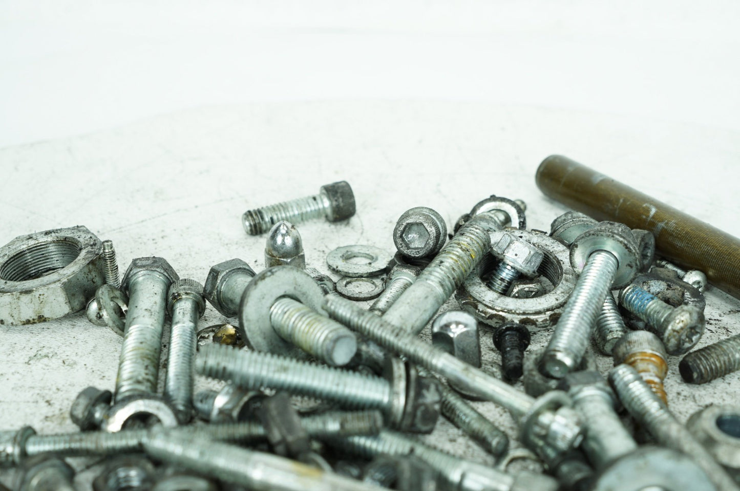 1999 - 2006 Harley-Davidson Dyna Wide Glide Hardware Bolts Nuts & Brackets