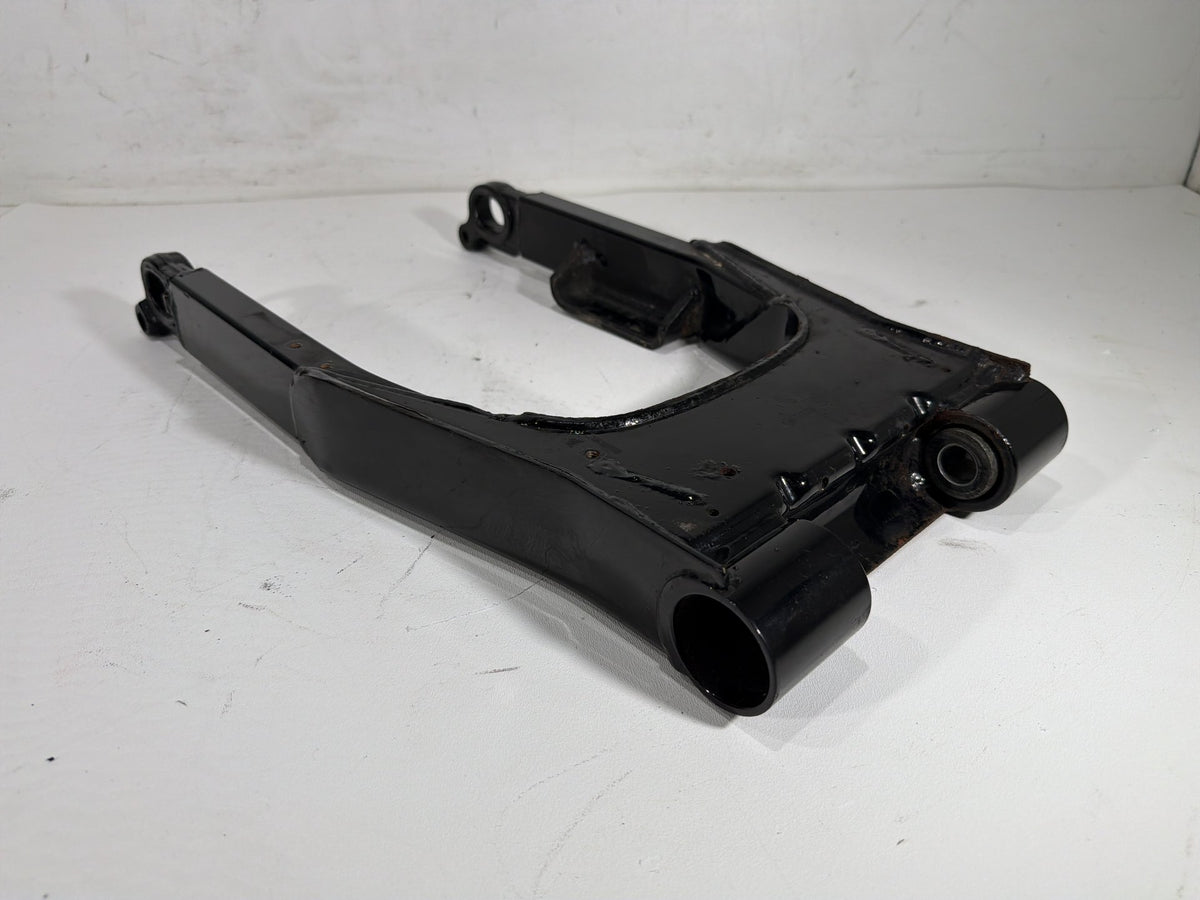 2004 Harley Electra Glide Touring Ultra OEM Rear Fork Swingarm Swing Arm