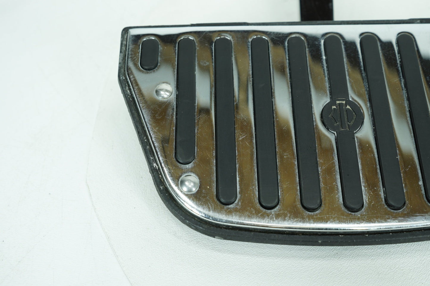 2008 - 2016 Harley-Davidson Touring Electra Police Left & Right Passenger Floorboard Foot Rest 52719-93