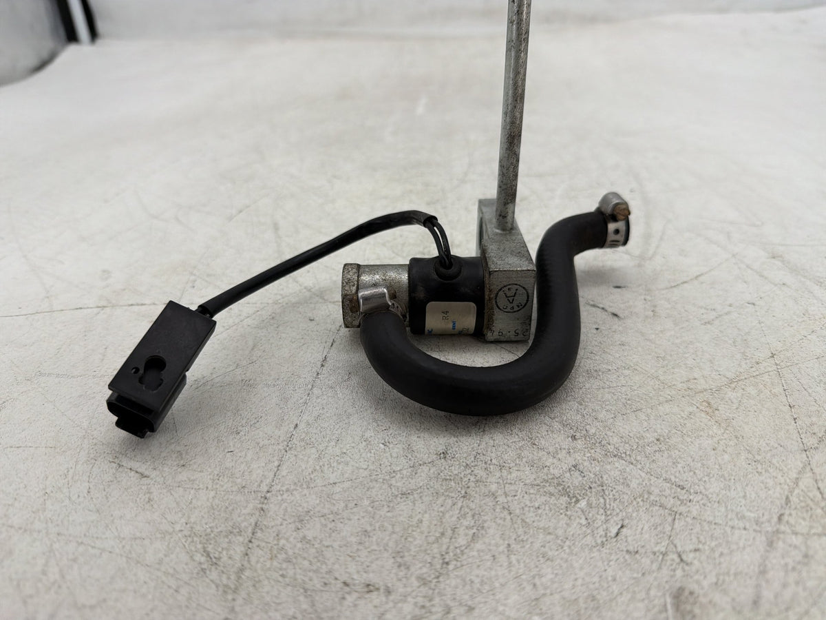 1995 Harley Electra Glide Touring FLHT OEM Air Suspension Manifold Valve