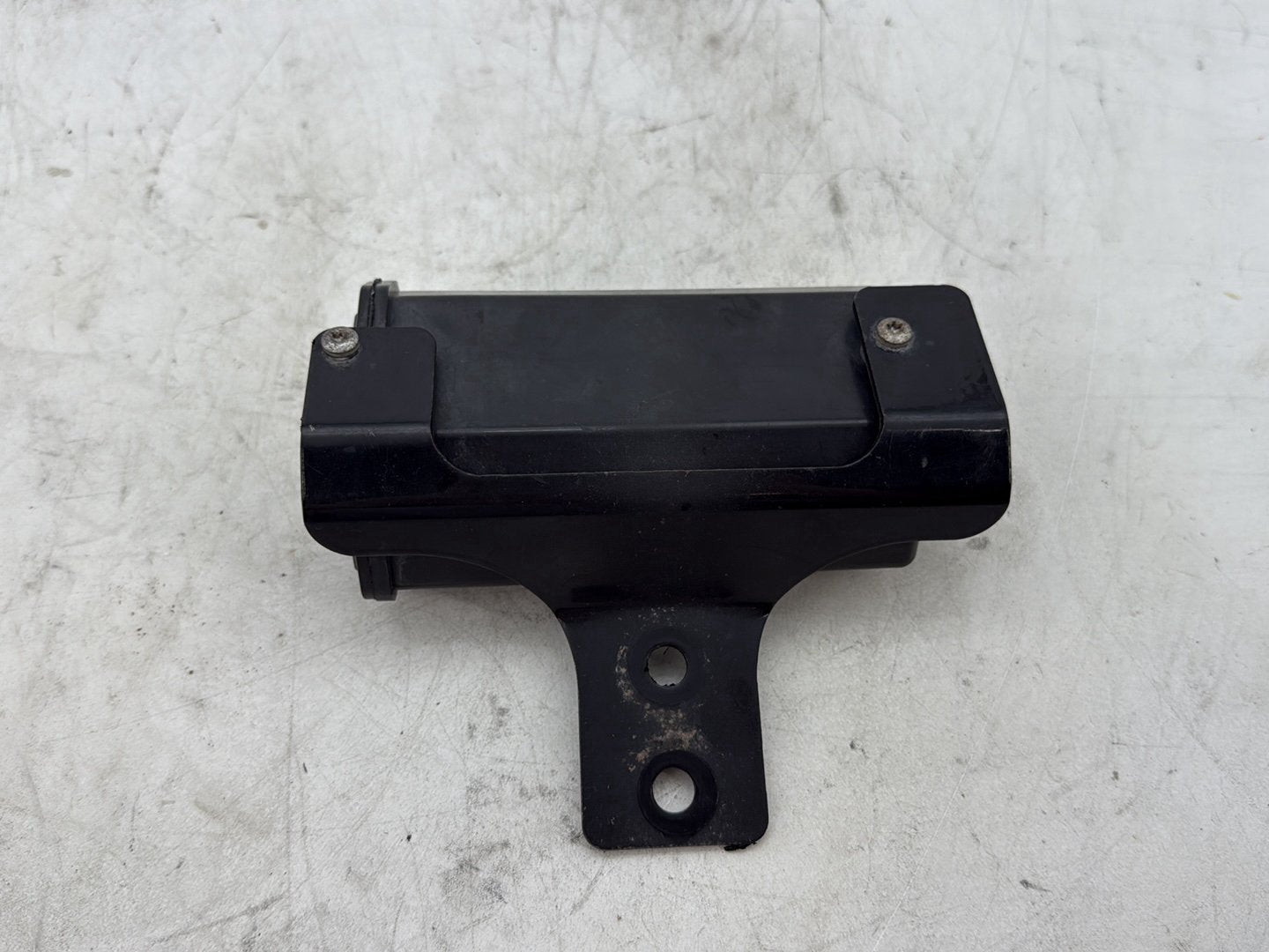2012 Harley Dyna FXDF Fat Bob OEM EVAP Vapor Charcoal Fuel Emission Canister