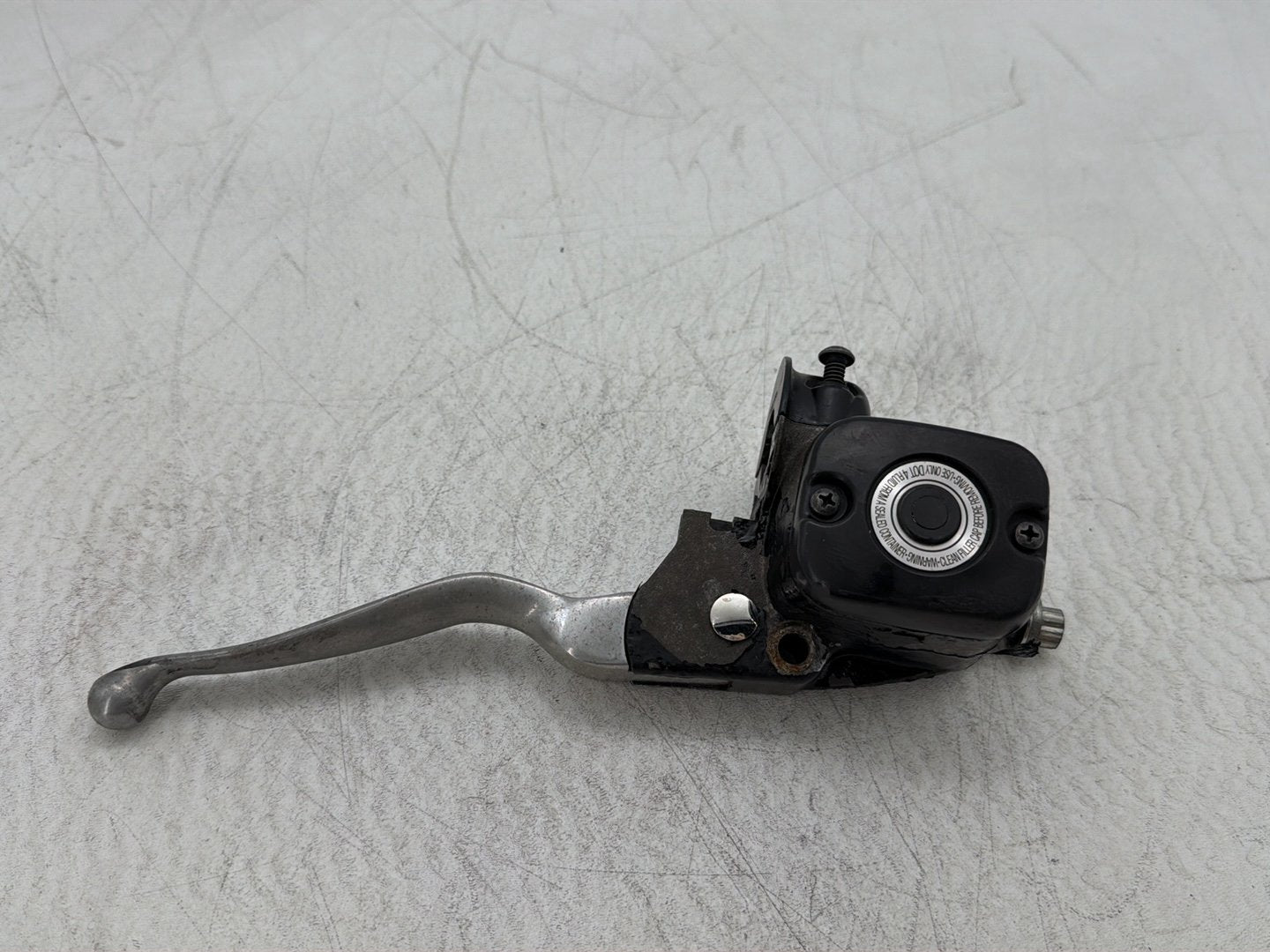 2011 Harley Heritage Softail Classic FLSTC OEM Front Right Brake Lever Master Cylinder