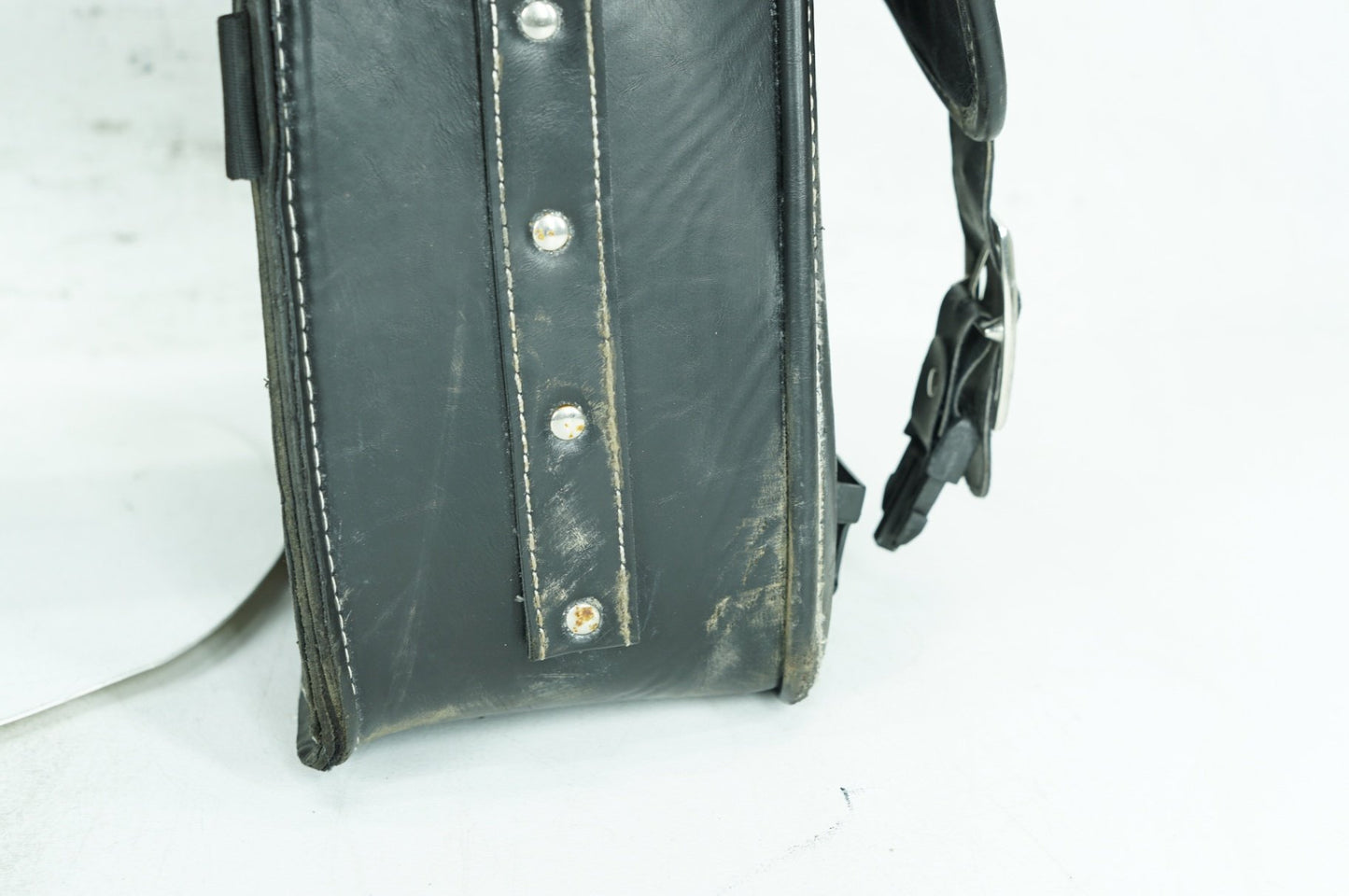 2012 - 2026 Harley-Davidson Sportster Iron 883 Rear Left Right Saddlebags Luggage Leather QINGROCK