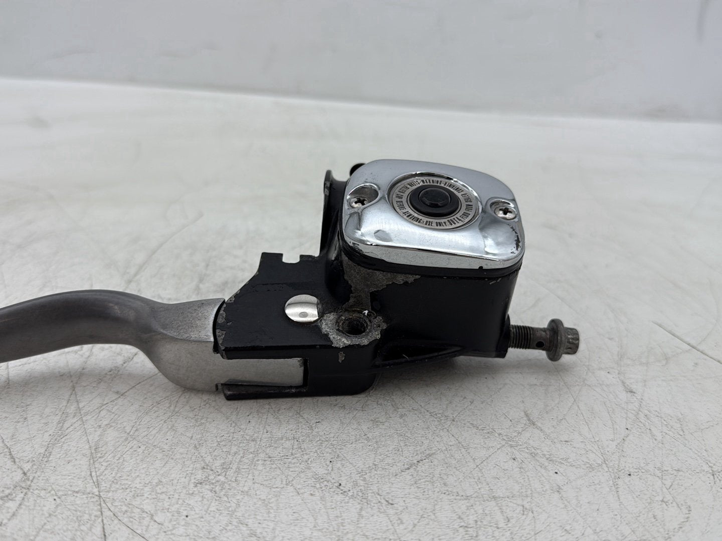 2006 Harley Electra Glide Touring Classic FLHTCI OEM Front Right Brake Lever Master Cylinder