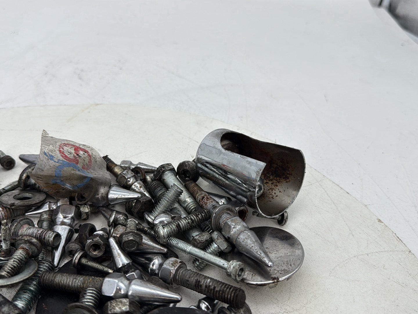2006 Harley Dyna FXDWGI Wide Glide OEM Hardware Bolts Nuts & Brackets