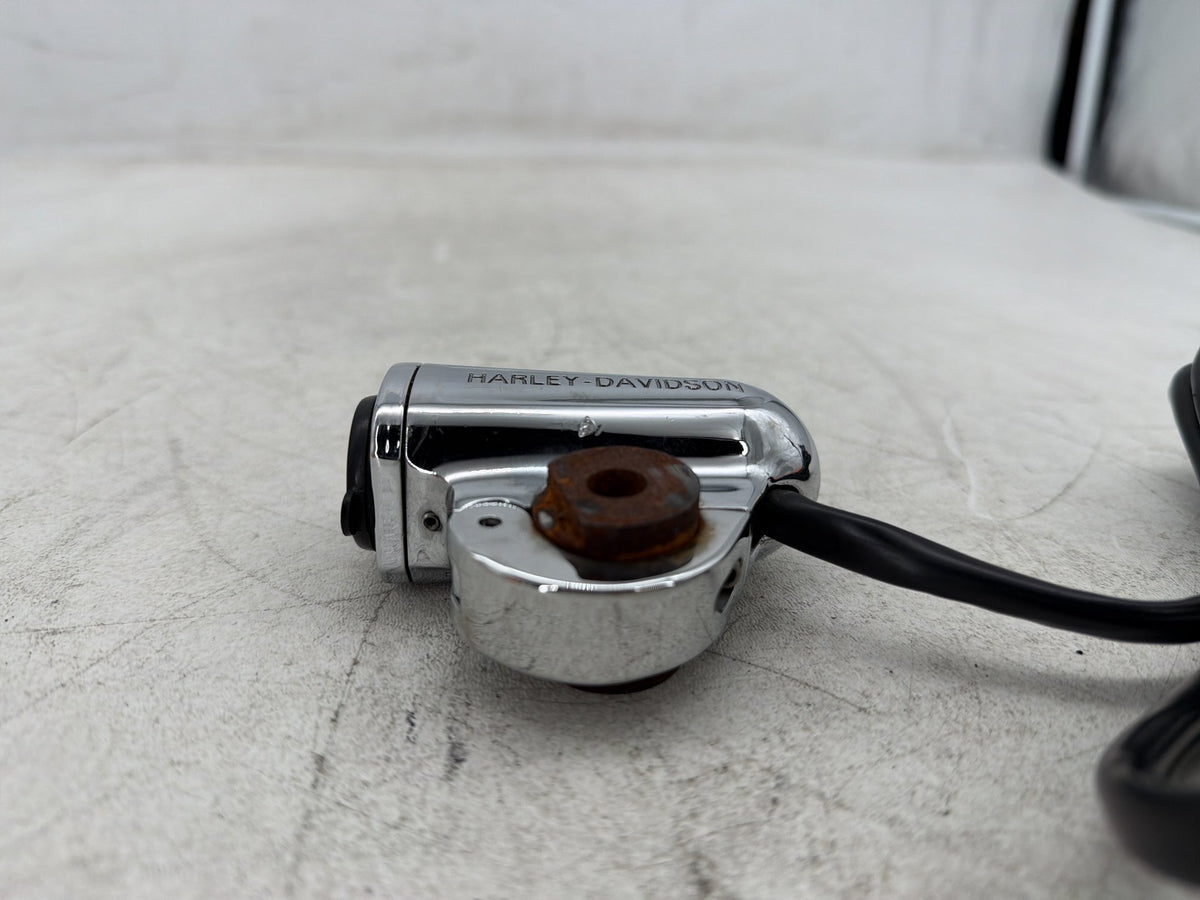 2001 Harley Fat Boy Softail FLSTFI OEM Handlebar Mounted Auxiliary Power Port