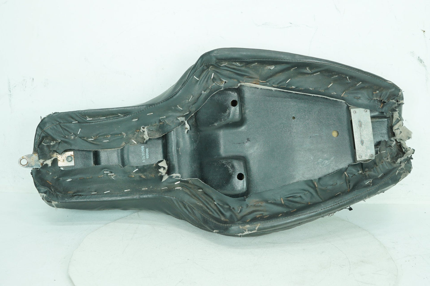 2004 - 2012 Harley-Davidson Sportster Custom Passenger Rider Driver Seat Saddle 51530-04