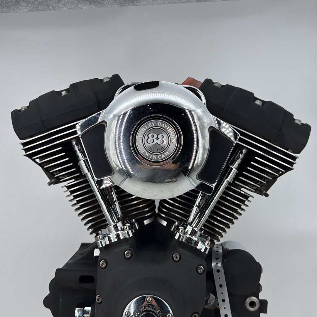1999 - 2006 Harley-Davidson Softail Night Train CARB Twin Cam 88 Engine Motor 16155-01