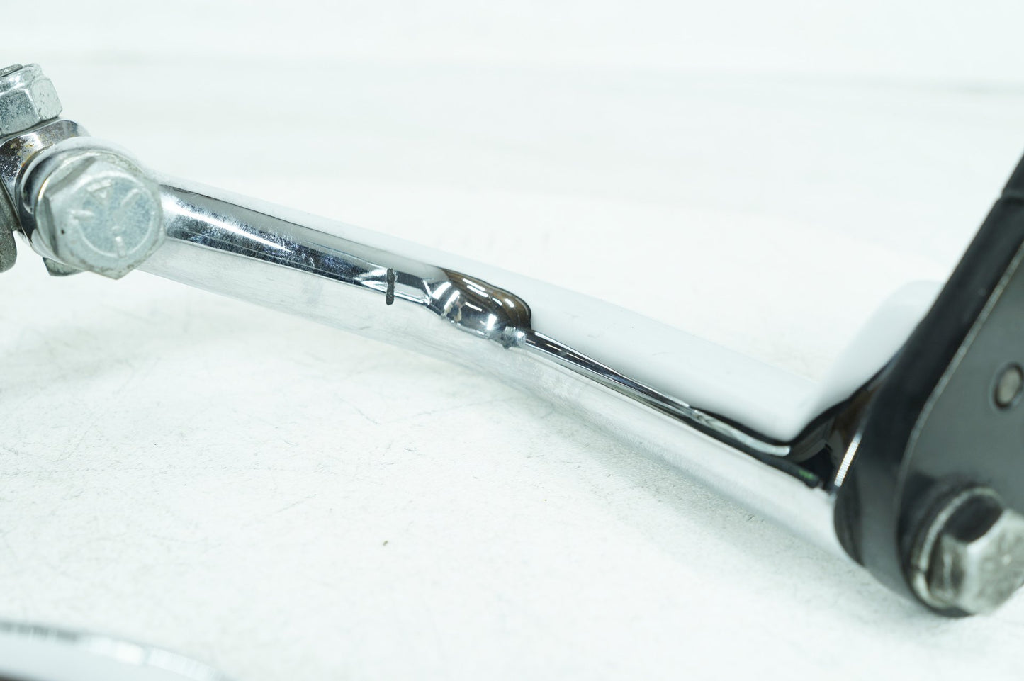 2004 - 2013 Harley-Davidson Sportster Low Left Right Foot Rest Peg Support Bracket 33048-72