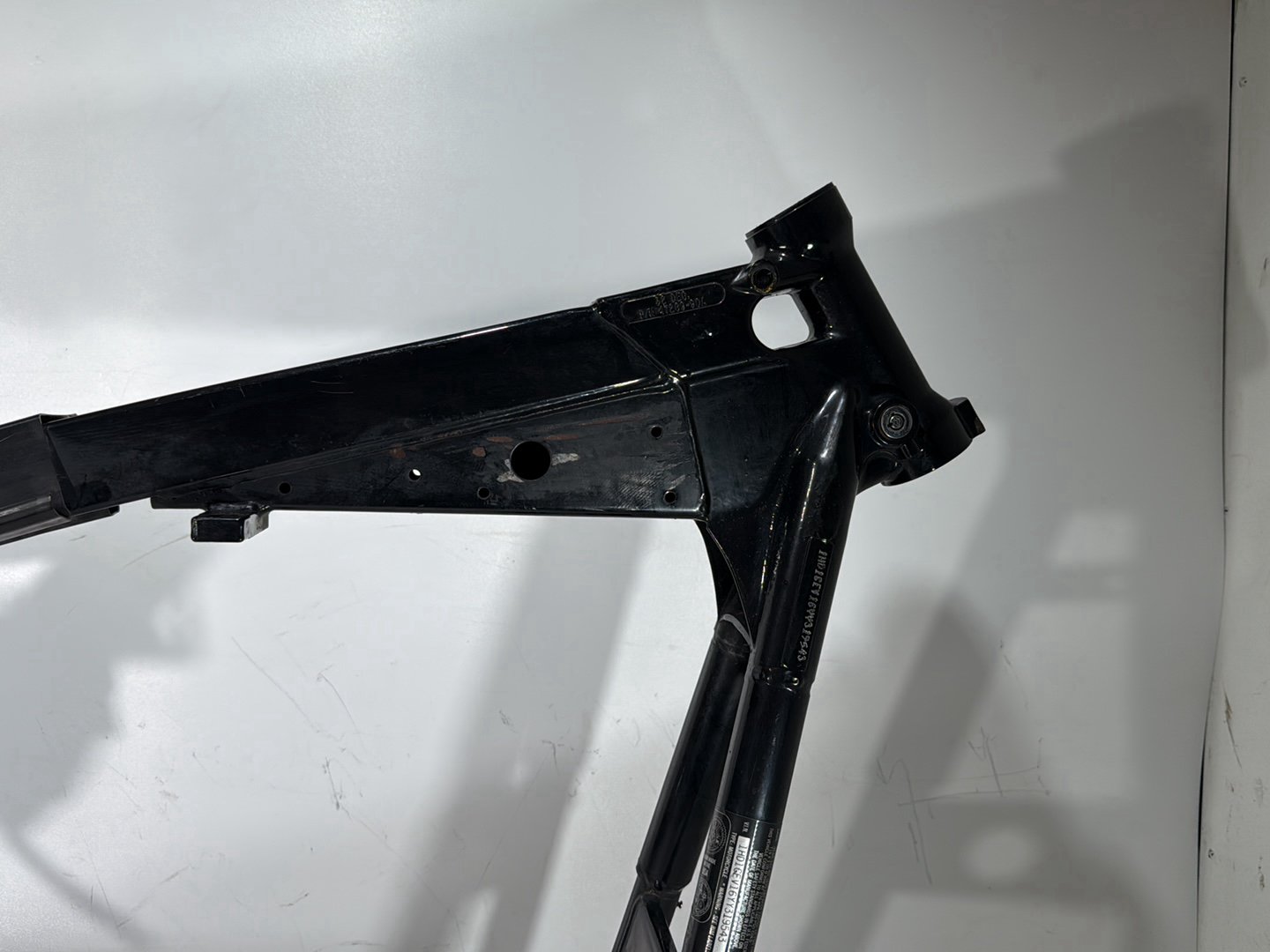 2000 Harley Dyna FXDWG Wide Glide OEM Body Main Frame Chassis CLN CLR