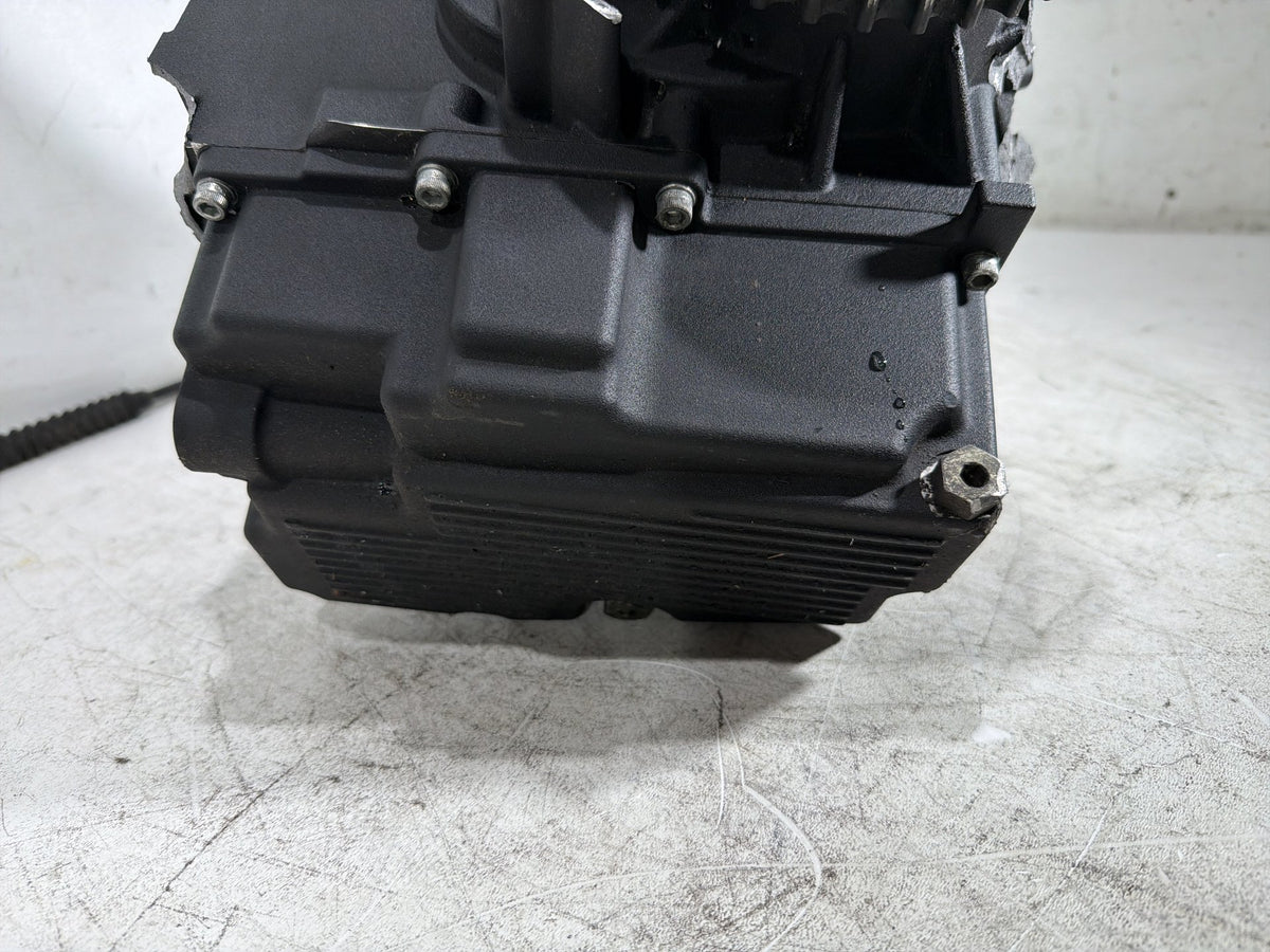2017 Harley Dyna Street Bob FXDB OEM 6 Speed Transmission Gearbox 2K * CRACKED *